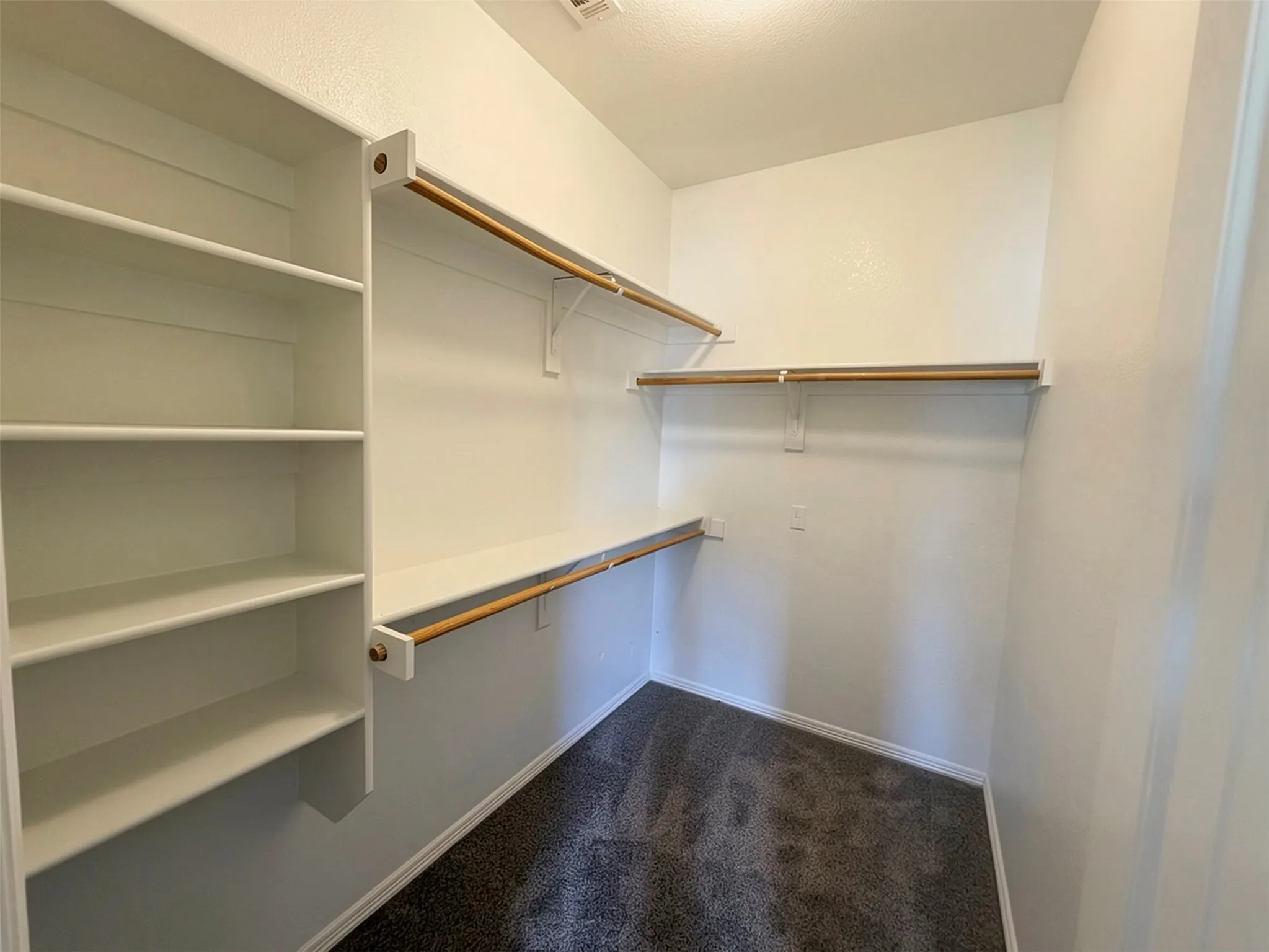 Single Family Residence For Rent in Kaufman County , 128 Starlight Drive, Forney, Texas 75126, 3 Bedroom, 2 Bathroom, 2 Garage spaces, 1,436 Sqft, built in 2007, mls#21371165, Real Estate Agent in Forney, Homes For Rent in Kaufman county, Homes For Rent in Forney, Realtor in Forney Texas, Real Estate Brokerage Independent Realty Texas, Luminita Cordes Realtor