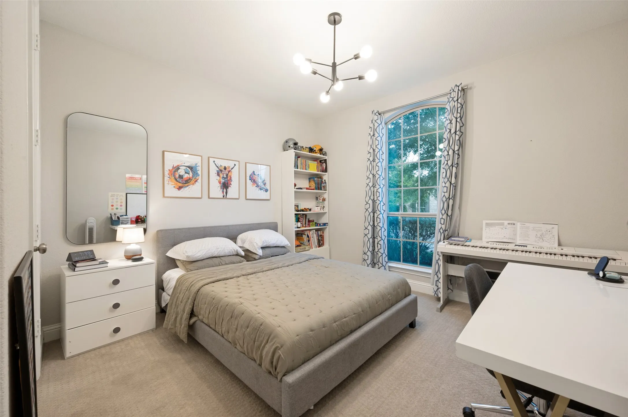 Single Family Residence For Sale in Dallas County , 125 Erling Lane, Irving, Texas 75039, 4 Bedroom, 4 Bathroom, 2 Garage spaces, 3,460 Sqft, built in 2018, mls#21371597, Real Estate Agent in Irving, Homes For Sale in Dallas county, Homes For Sale in Irving, Realtor in Irving Texas, Real Estate Brokerage Independent Realty Texas, Luminita Cordes Realtor