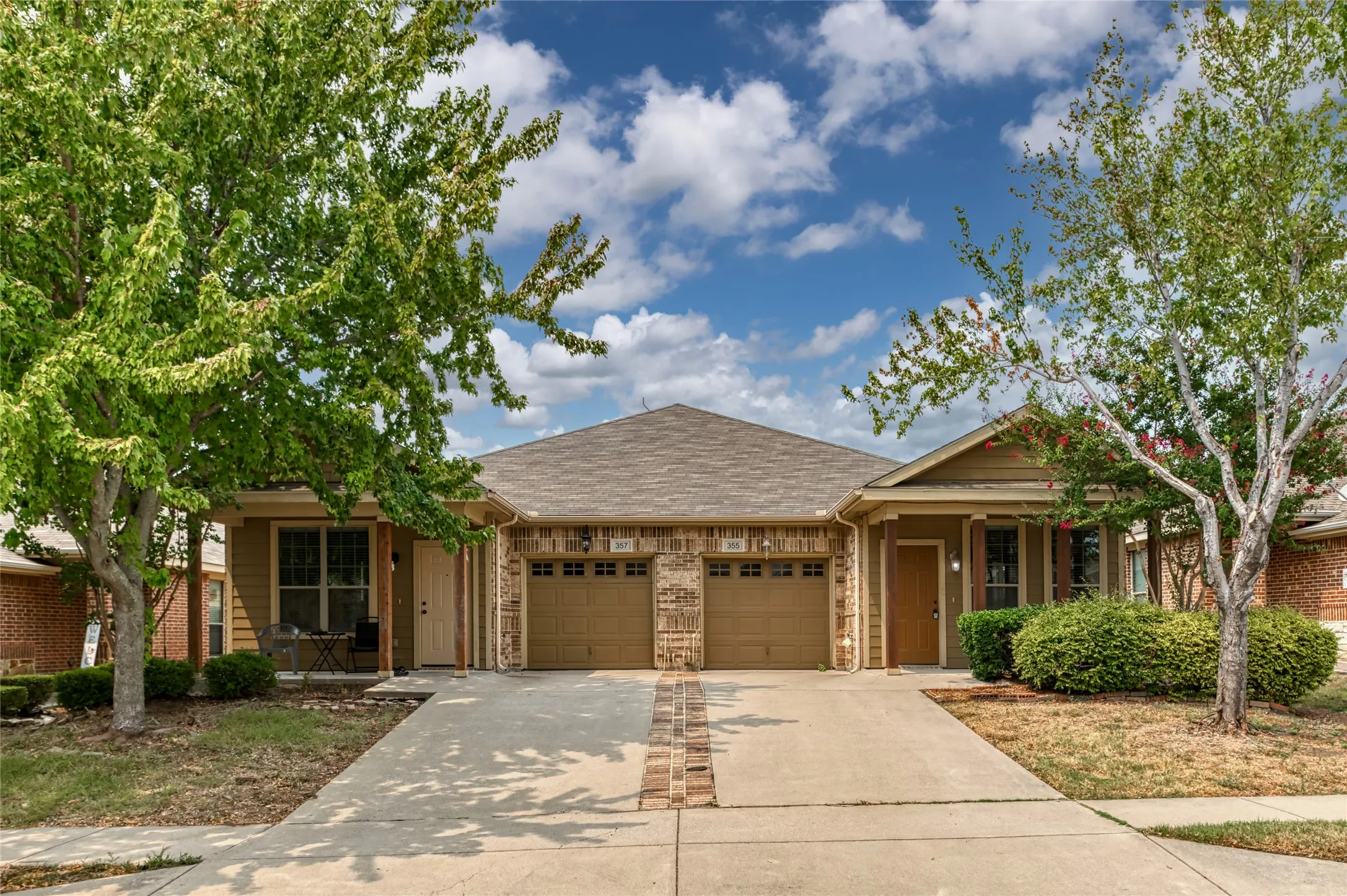 Duplex For Rent in Collin County , 355 Armstrong Lane, Lavon, Texas 75166, 3 Bedroom, 2 Bathroom, 2 Garage spaces, 1,268 Sqft, built in 2010, mls#21347285, Real Estate Agent in Lavon, Homes For Rent in Collin county, Homes For Rent in Lavon, Realtor in Lavon Texas, Real Estate Brokerage Independent Realty Texas, Luminita Cordes Realtor