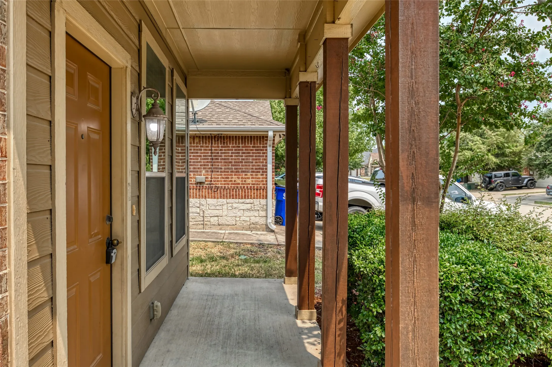 Duplex For Rent in Collin County , 355 Armstrong Lane, Lavon, Texas 75166, 3 Bedroom, 2 Bathroom, 2 Garage spaces, 1,268 Sqft, built in 2010, mls#21347285, Real Estate Agent in Lavon, Homes For Rent in Collin county, Homes For Rent in Lavon, Realtor in Lavon Texas, Real Estate Brokerage Independent Realty Texas, Luminita Cordes Realtor