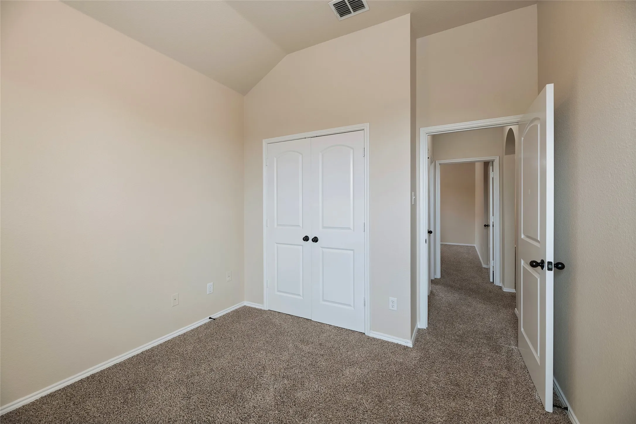 Duplex For Rent in Collin County , 355 Armstrong Lane, Lavon, Texas 75166, 3 Bedroom, 2 Bathroom, 2 Garage spaces, 1,268 Sqft, built in 2010, mls#21347285, Real Estate Agent in Lavon, Homes For Rent in Collin county, Homes For Rent in Lavon, Realtor in Lavon Texas, Real Estate Brokerage Independent Realty Texas, Luminita Cordes Realtor