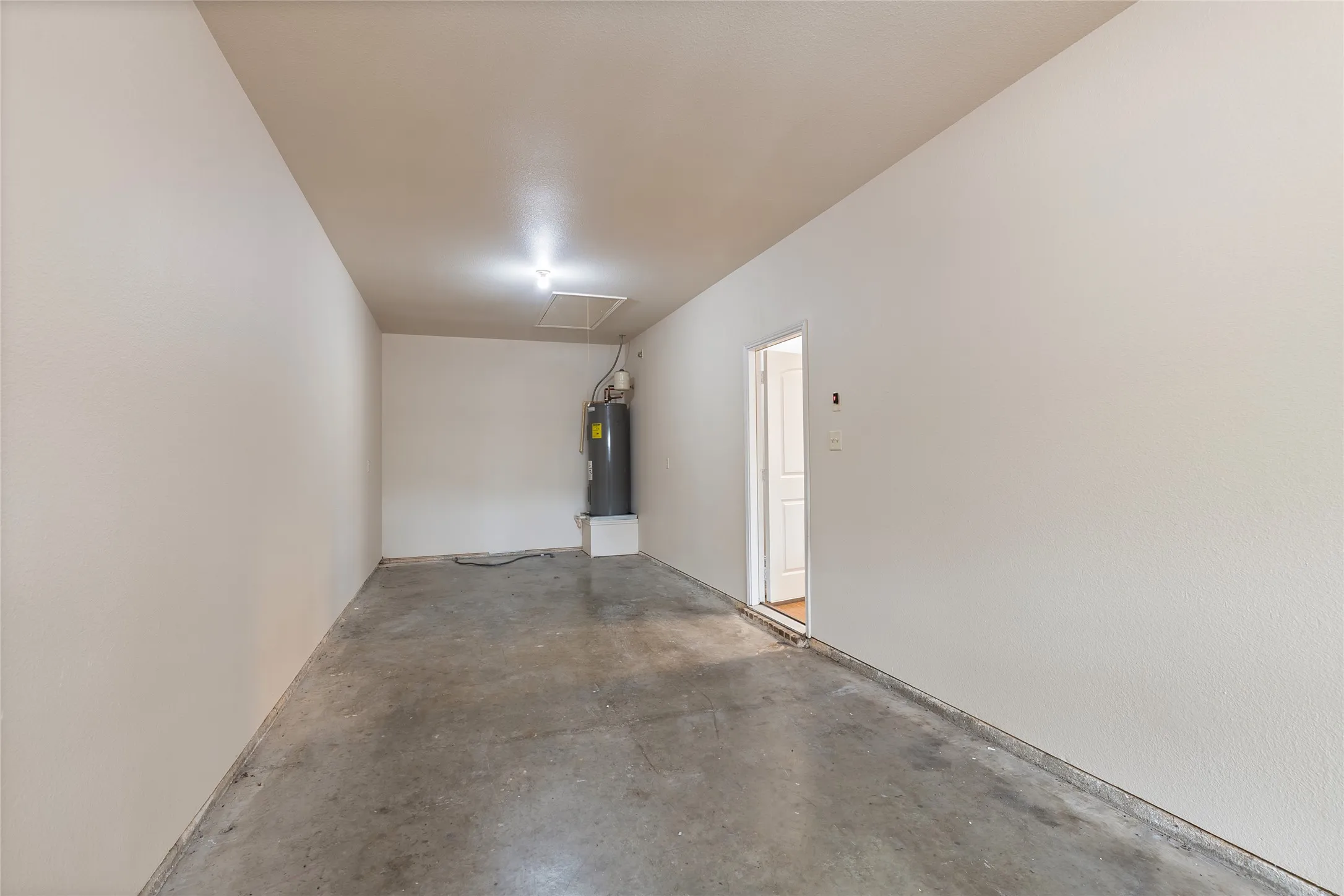 Duplex For Rent in Collin County , 355 Armstrong Lane, Lavon, Texas 75166, 3 Bedroom, 2 Bathroom, 2 Garage spaces, 1,268 Sqft, built in 2010, mls#21347285, Real Estate Agent in Lavon, Homes For Rent in Collin county, Homes For Rent in Lavon, Realtor in Lavon Texas, Real Estate Brokerage Independent Realty Texas, Luminita Cordes Realtor