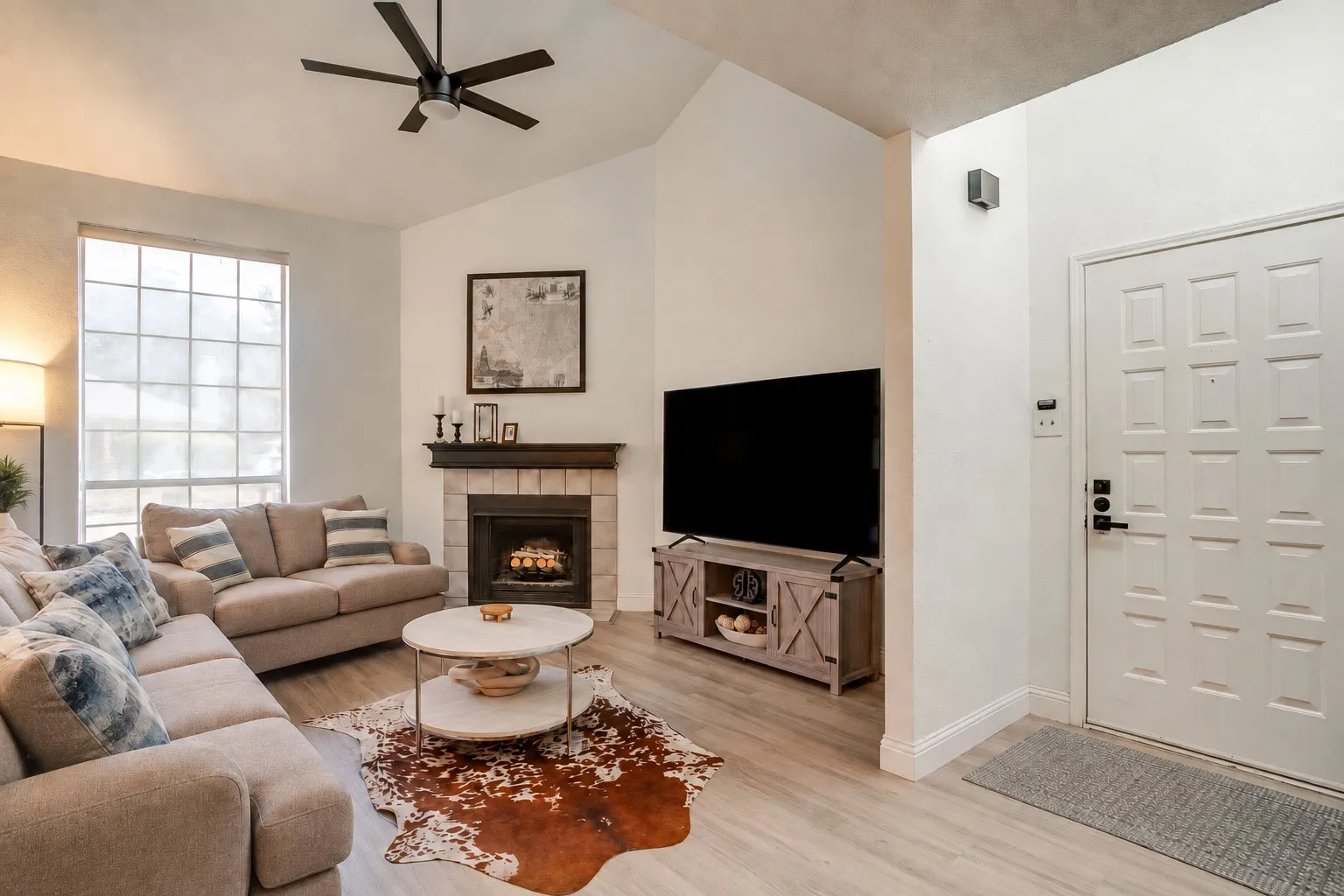 Duplex For Rent in Tarrant County , 121 Myers Drive, White Settlement, Texas 76108, 2 Bedroom, 2 Bathroom, 1 Garage spaces, 1,607 Sqft, built in 1985, mls#21370789, Real Estate Agent in White Settlement, Homes For Rent in Tarrant county, Homes For Rent in White Settlement, Realtor in White Settlement Texas, Real Estate Brokerage Independent Realty Texas, Luminita Cordes Realtor