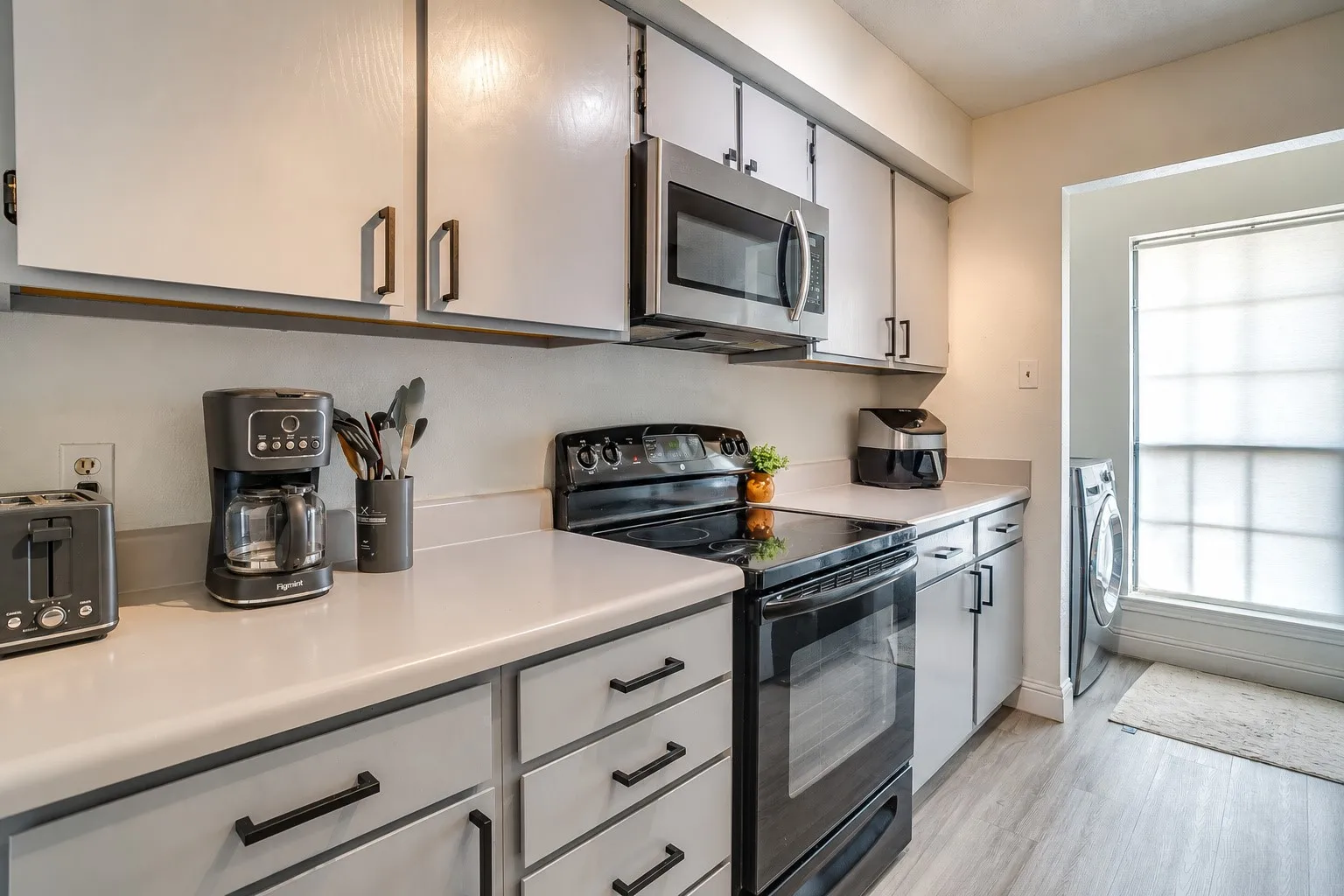 Duplex For Rent in Tarrant County , 121 Myers Drive, White Settlement, Texas 76108, 2 Bedroom, 2 Bathroom, 1 Garage spaces, 1,607 Sqft, built in 1985, mls#21370789, Real Estate Agent in White Settlement, Homes For Rent in Tarrant county, Homes For Rent in White Settlement, Realtor in White Settlement Texas, Real Estate Brokerage Independent Realty Texas, Luminita Cordes Realtor
