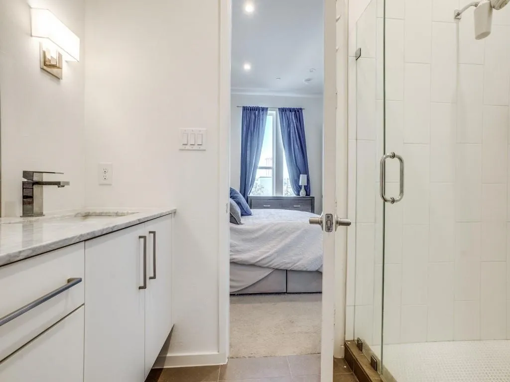 Condominium For Sale in Dallas County , 1514 N Washington 105, Dallas, Texas 75204, 2 Bedroom, 3 Bathroom, 2 Garage spaces, 1,417 Sqft, built in 2019, mls#21370117, Real Estate Agent in Dallas, Homes For Sale in Dallas county, Homes For Sale in Dallas, Realtor in Dallas Texas, Real Estate Brokerage Independent Realty Texas, Luminita Cordes Realtor