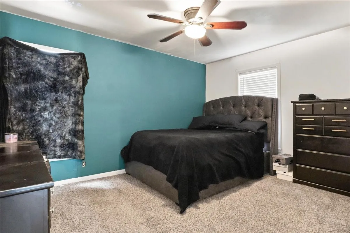 Single Family Residence For Sale in Tarrant County , 2640 Pioneer Street, Fort Worth, Texas 76119, 3 Bedroom, 1 Bathroom, 2 Garage spaces, 1,164 Sqft, built in 1955, mls#21371601, Real Estate Agent in Fort Worth, Homes For Sale in Tarrant county, Homes For Sale in Fort Worth, Realtor in Fort Worth Texas, Real Estate Brokerage Independent Realty Texas, Luminita Cordes Realtor