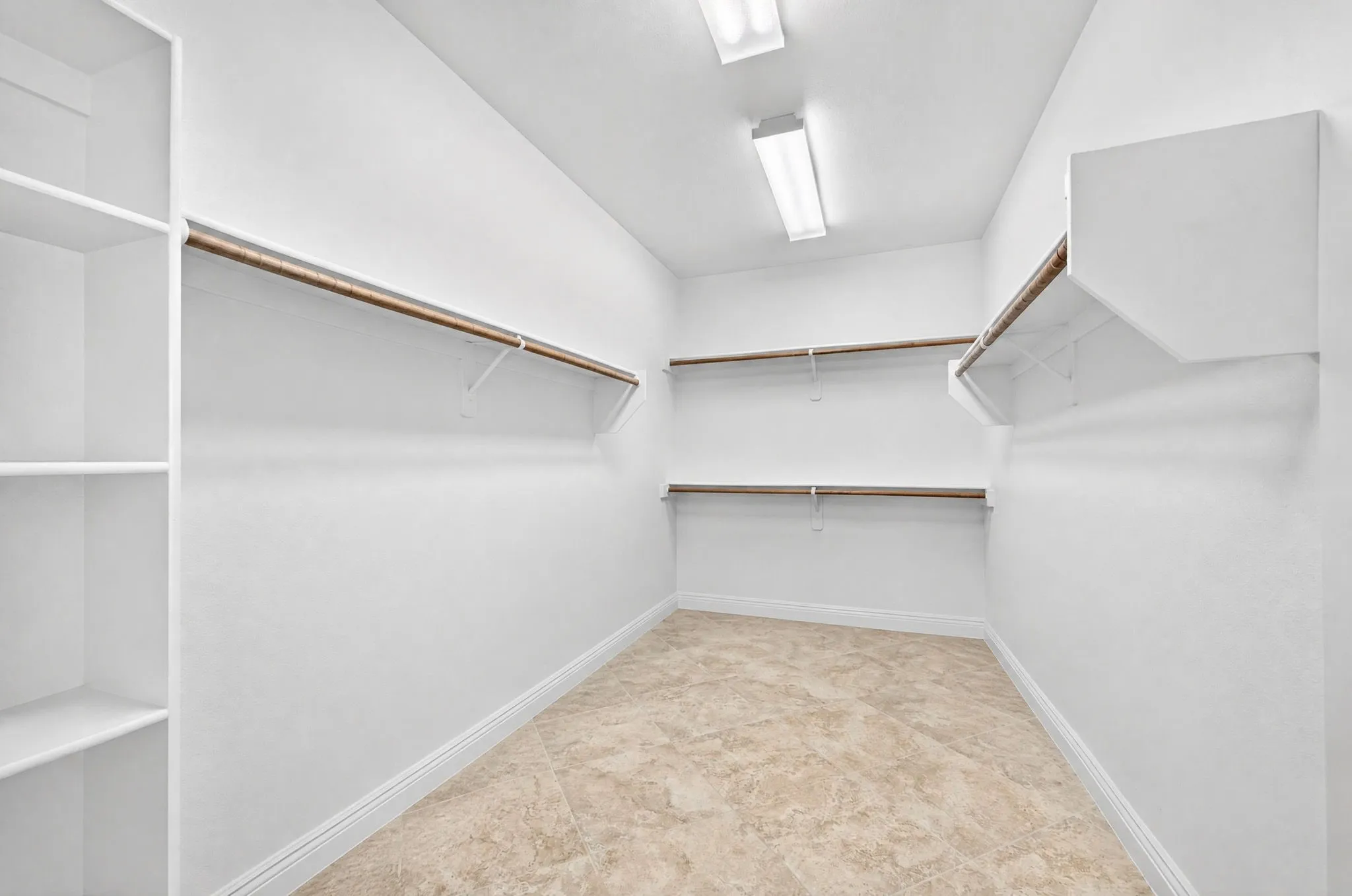 Single Family Residence For Sale in Denton County , 12604 Pumice Lane, Denton, Texas 76207, 3 Bedroom, 4 Bathroom, 3 Garage spaces, 2,641 Sqft, built in 2019, mls#21367523, Real Estate Agent in Denton, Homes For Sale in Denton county, Homes For Sale in Denton, Realtor in Denton Texas, Real Estate Brokerage Independent Realty Texas, Luminita Cordes Realtor