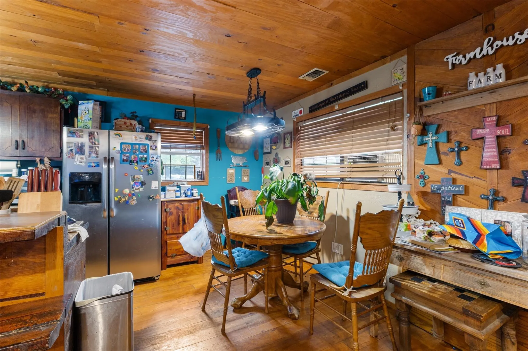 Single Family Residence For Rent in Fannin County , 7481 W Fm 1753, Ravenna, Texas 75476, 2 Bedroom, 1 Bathroom, Garage spaces, 1,867 Sqft, built in 1972, mls#21371553, Real Estate Agent in Ravenna, Homes For Rent in Fannin county, Homes For Rent in Ravenna, Realtor in Ravenna Texas, Real Estate Brokerage Independent Realty Texas, Luminita Cordes Realtor