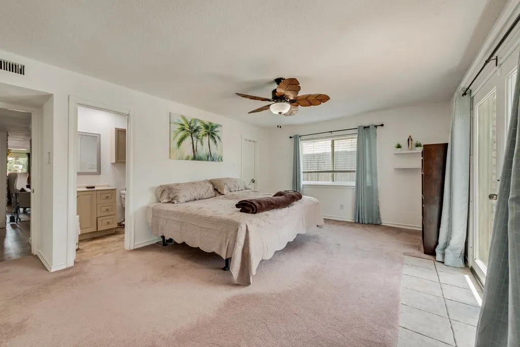 Single Family Residence For Sale in Dallas County , 1838 Sandra Lane, Grand Prairie, Texas 75052, 3 Bedroom, 2 Bathroom, 2 Garage spaces, 1,591 Sqft, built in 1978, mls#21369802, Real Estate Agent in Grand Prairie, Homes For Sale in Dallas county, Homes For Sale in Grand Prairie, Realtor in Grand Prairie Texas, Real Estate Brokerage Independent Realty Texas, Luminita Cordes Realtor