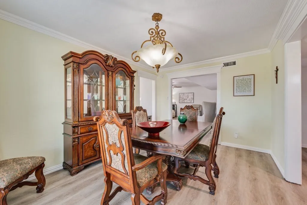 Single Family Residence For Sale in Dallas County , 1838 Sandra Lane, Grand Prairie, Texas 75052, 3 Bedroom, 2 Bathroom, 2 Garage spaces, 1,591 Sqft, built in 1978, mls#21369802, Real Estate Agent in Grand Prairie, Homes For Sale in Dallas county, Homes For Sale in Grand Prairie, Realtor in Grand Prairie Texas, Real Estate Brokerage Independent Realty Texas, Luminita Cordes Realtor