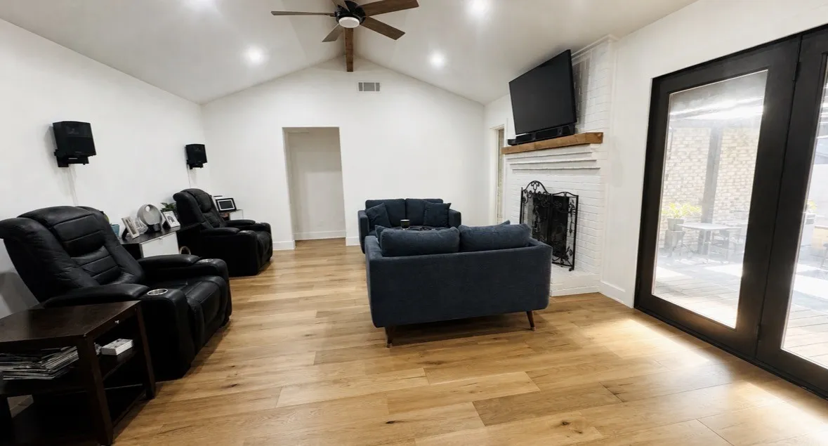 Single Family Residence For Sale in Ellis County , 1731 N Mockingbird Lane, Midlothian, Texas 76065, 3 Bedroom, 3 Bathroom, 2 Garage spaces, 2,366 Sqft, built in 1980, mls#21371264, Real Estate Agent in Midlothian, Homes For Sale in Ellis county, Homes For Sale in Midlothian, Realtor in Midlothian Texas, Real Estate Brokerage Independent Realty Texas, Luminita Cordes Realtor