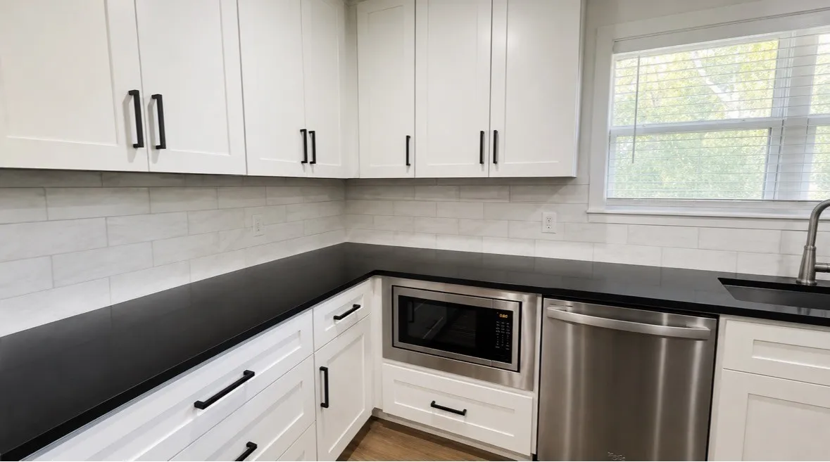 Single Family Residence For Sale in Ellis County , 1731 N Mockingbird Lane, Midlothian, Texas 76065, 3 Bedroom, 3 Bathroom, 2 Garage spaces, 2,366 Sqft, built in 1980, mls#21371264, Real Estate Agent in Midlothian, Homes For Sale in Ellis county, Homes For Sale in Midlothian, Realtor in Midlothian Texas, Real Estate Brokerage Independent Realty Texas, Luminita Cordes Realtor