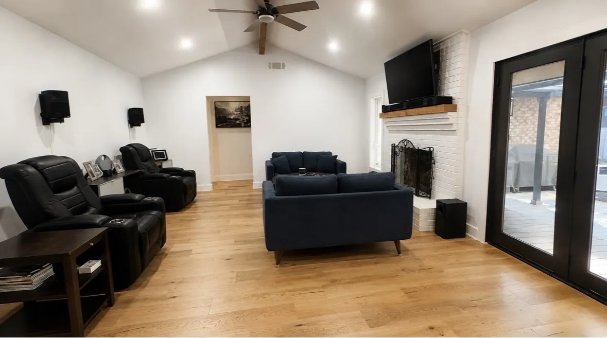 Single Family Residence For Sale in Ellis County , 1731 N Mockingbird Lane, Midlothian, Texas 76065, 3 Bedroom, 3 Bathroom, 2 Garage spaces, 2,366 Sqft, built in 1980, mls#21371264, Real Estate Agent in Midlothian, Homes For Sale in Ellis county, Homes For Sale in Midlothian, Realtor in Midlothian Texas, Real Estate Brokerage Independent Realty Texas, Luminita Cordes Realtor