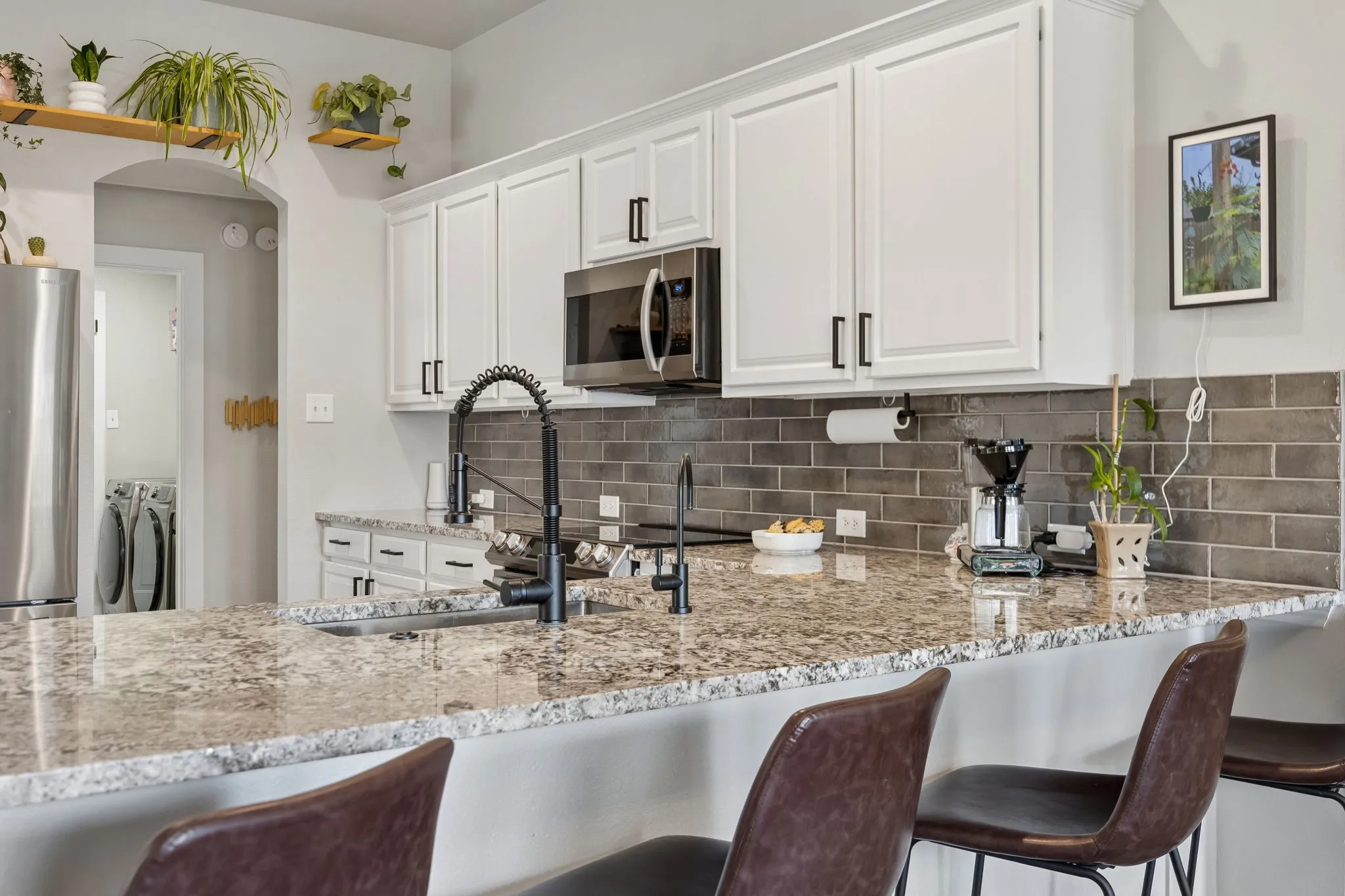 Single Family Residence For Sale in Collin County , 3704 Redwood Circle, Melissa, Texas 75454, 4 Bedroom, 2 Bathroom, 2 Garage spaces, 1,770 Sqft, built in 2005, mls#21370096, Real Estate Agent in Melissa, Homes For Sale in Collin county, Homes For Sale in Melissa, Realtor in Melissa Texas, Real Estate Brokerage Independent Realty Texas, Luminita Cordes Realtor