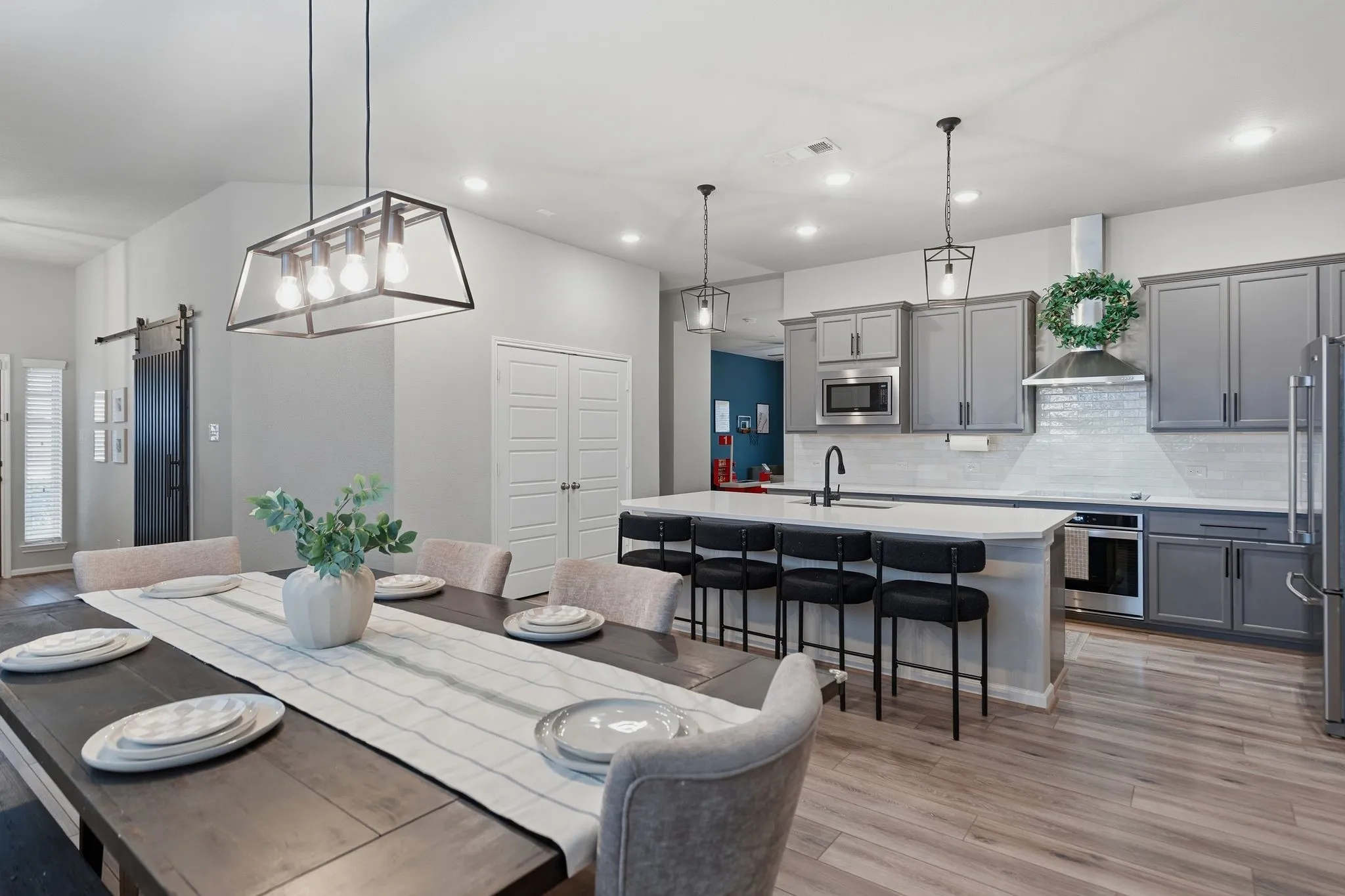 Single Family Residence For Sale in Kaufman County , 1545 Seminole Drive, Forney, Texas 75126, 3 Bedroom, 2 Bathroom, 2 Garage spaces, 2,268 Sqft, built in 2018, mls#21371608, Real Estate Agent in Forney, Homes For Sale in Kaufman county, Homes For Sale in Forney, Realtor in Forney Texas, Real Estate Brokerage Independent Realty Texas, Luminita Cordes Realtor