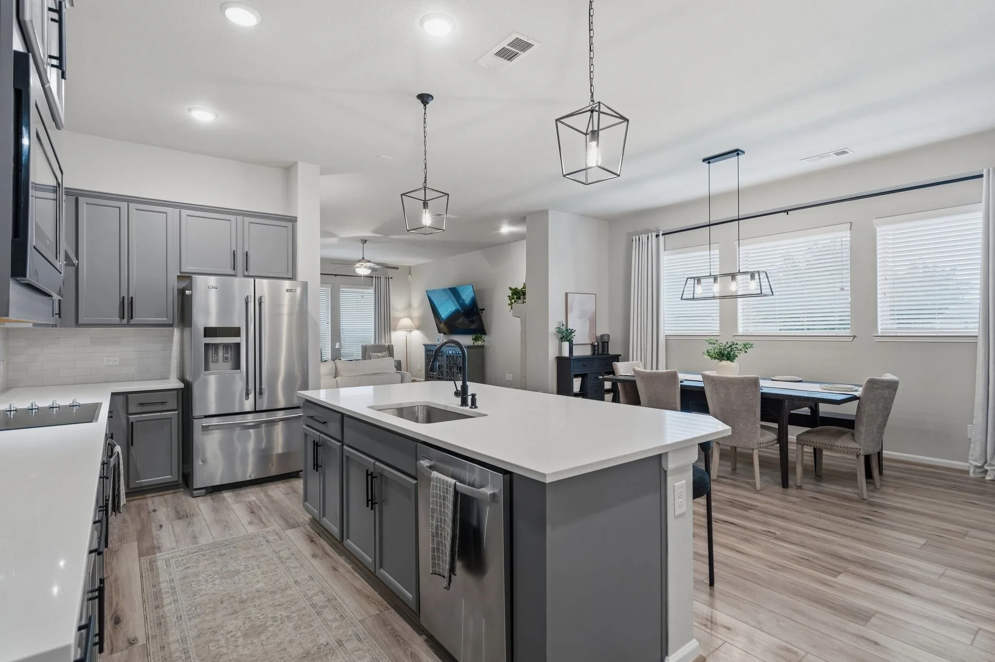 Single Family Residence For Sale in Kaufman County , 1545 Seminole Drive, Forney, Texas 75126, 3 Bedroom, 2 Bathroom, 2 Garage spaces, 2,268 Sqft, built in 2018, mls#21371608, Real Estate Agent in Forney, Homes For Sale in Kaufman county, Homes For Sale in Forney, Realtor in Forney Texas, Real Estate Brokerage Independent Realty Texas, Luminita Cordes Realtor