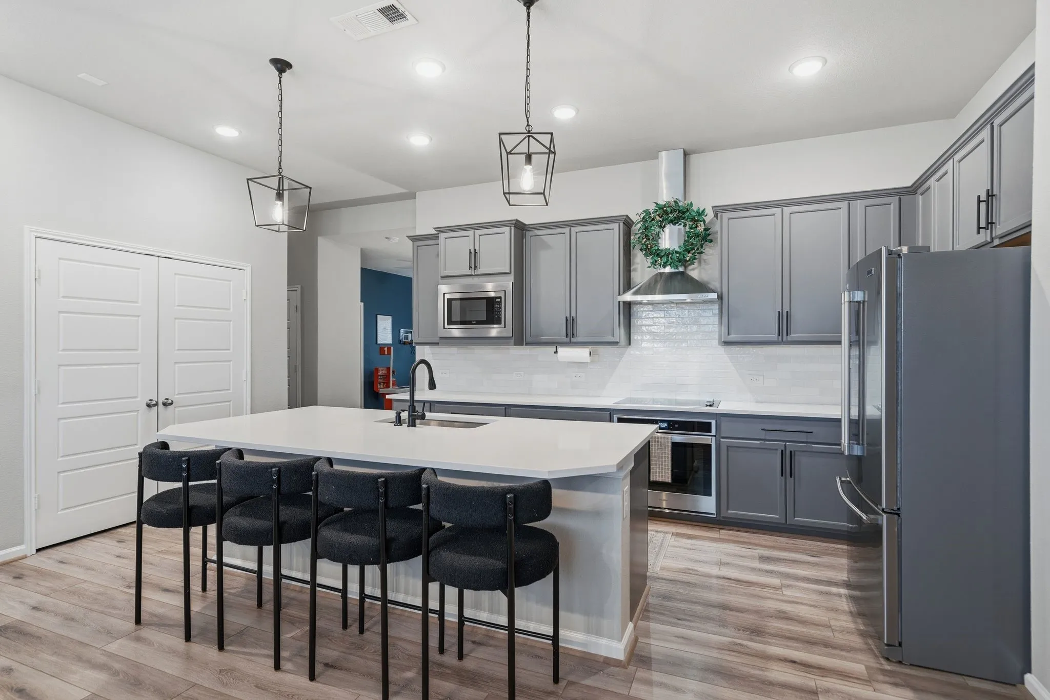 Single Family Residence For Sale in Kaufman County , 1545 Seminole Drive, Forney, Texas 75126, 3 Bedroom, 2 Bathroom, 2 Garage spaces, 2,268 Sqft, built in 2018, mls#21371608, Real Estate Agent in Forney, Homes For Sale in Kaufman county, Homes For Sale in Forney, Realtor in Forney Texas, Real Estate Brokerage Independent Realty Texas, Luminita Cordes Realtor