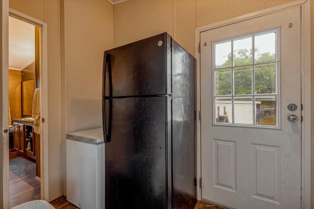 Mobile Home For Sale in Wise County , 353 R And R Drive, Springtown, Texas 76082, 3 Bedroom, 2 Bathroom, Garage spaces, 1,680 Sqft, built in 2015, mls#21369631, Real Estate Agent in Springtown, Homes For Sale in Wise county, Homes For Sale in Springtown, Realtor in Springtown Texas, Real Estate Brokerage Independent Realty Texas, Luminita Cordes Realtor