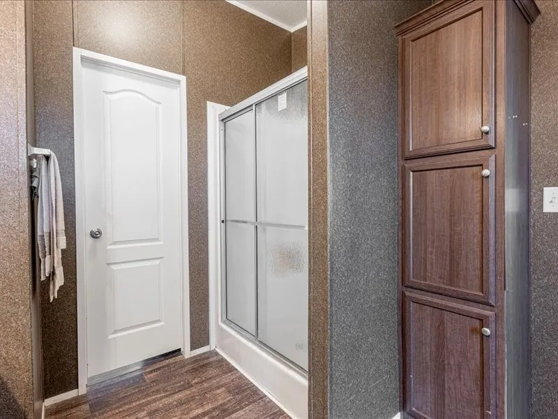 Mobile Home For Sale in Wise County , 353 R And R Drive, Springtown, Texas 76082, 3 Bedroom, 2 Bathroom, Garage spaces, 1,680 Sqft, built in 2015, mls#21369631, Real Estate Agent in Springtown, Homes For Sale in Wise county, Homes For Sale in Springtown, Realtor in Springtown Texas, Real Estate Brokerage Independent Realty Texas, Luminita Cordes Realtor