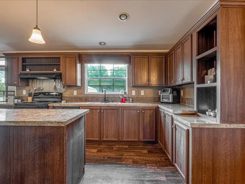 Mobile Home For Sale in Wise County , 353 R And R Drive, Springtown, Texas 76082, 3 Bedroom, 2 Bathroom, Garage spaces, 1,680 Sqft, built in 2015, mls#21369631, Real Estate Agent in Springtown, Homes For Sale in Wise county, Homes For Sale in Springtown, Realtor in Springtown Texas, Real Estate Brokerage Independent Realty Texas, Luminita Cordes Realtor