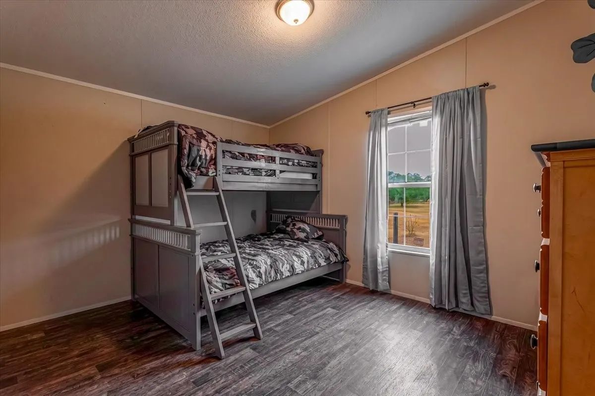 Mobile Home For Sale in Wise County , 353 R And R Drive, Springtown, Texas 76082, 3 Bedroom, 2 Bathroom, Garage spaces, 1,680 Sqft, built in 2015, mls#21369631, Real Estate Agent in Springtown, Homes For Sale in Wise county, Homes For Sale in Springtown, Realtor in Springtown Texas, Real Estate Brokerage Independent Realty Texas, Luminita Cordes Realtor