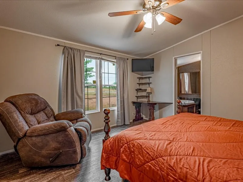 Mobile Home For Sale in Wise County , 353 R And R Drive, Springtown, Texas 76082, 3 Bedroom, 2 Bathroom, Garage spaces, 1,680 Sqft, built in 2015, mls#21369631, Real Estate Agent in Springtown, Homes For Sale in Wise county, Homes For Sale in Springtown, Realtor in Springtown Texas, Real Estate Brokerage Independent Realty Texas, Luminita Cordes Realtor