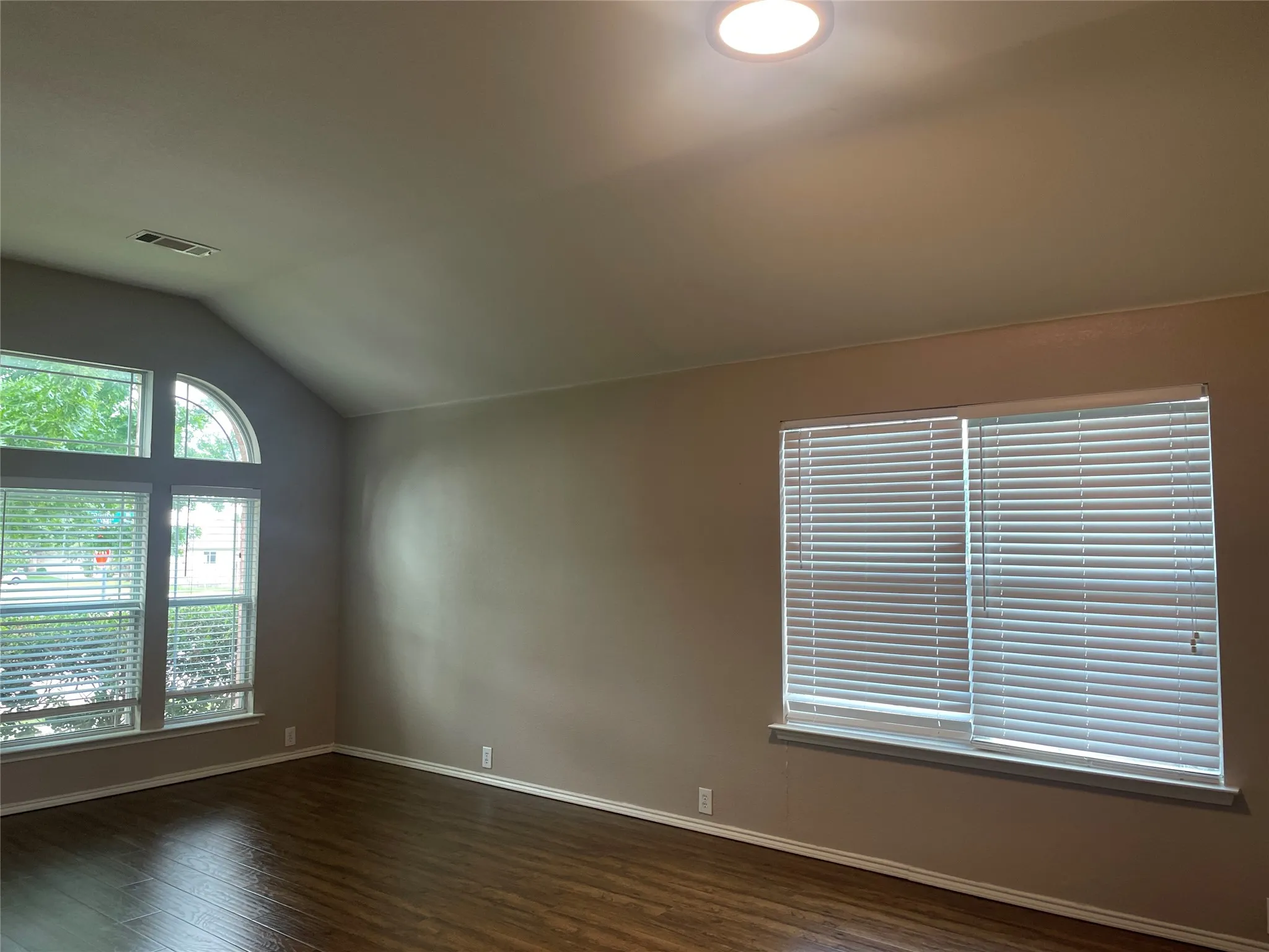Single Family Residence For Rent in Denton County , 8748 Sagebrush Trail, Cross Roads, Texas 76227, 3 Bedroom, 2 Bathroom, 2 Garage spaces, 1,881 Sqft, built in 2005, mls#21371616, Real Estate Agent in Cross Roads, Homes For Rent in Denton county, Homes For Rent in Cross Roads, Realtor in Cross Roads Texas, Real Estate Brokerage Independent Realty Texas, Luminita Cordes Realtor