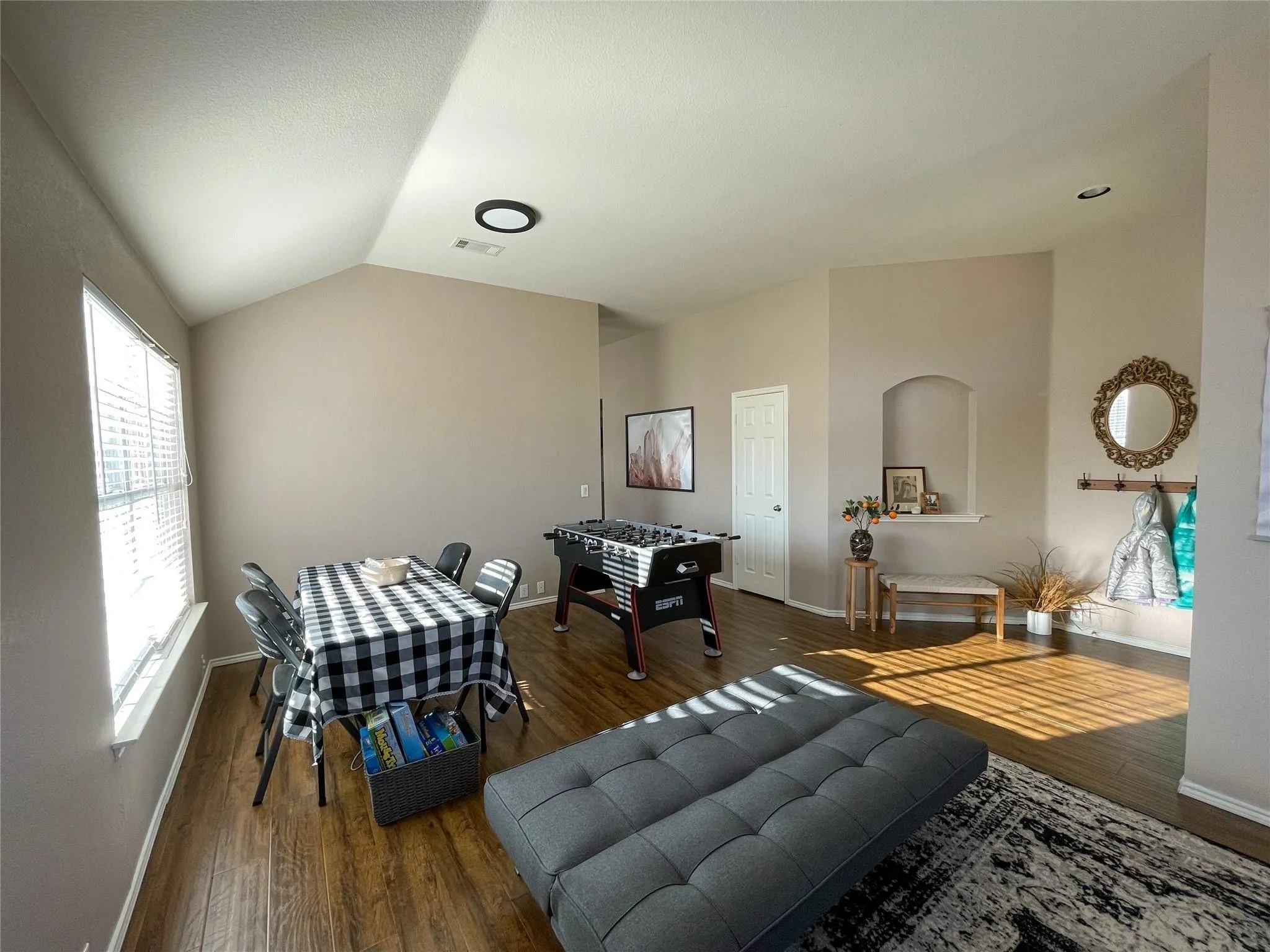 Single Family Residence For Rent in Denton County , 8748 Sagebrush Trail, Cross Roads, Texas 76227, 3 Bedroom, 2 Bathroom, 2 Garage spaces, 1,881 Sqft, built in 2005, mls#21371616, Real Estate Agent in Cross Roads, Homes For Rent in Denton county, Homes For Rent in Cross Roads, Realtor in Cross Roads Texas, Real Estate Brokerage Independent Realty Texas, Luminita Cordes Realtor