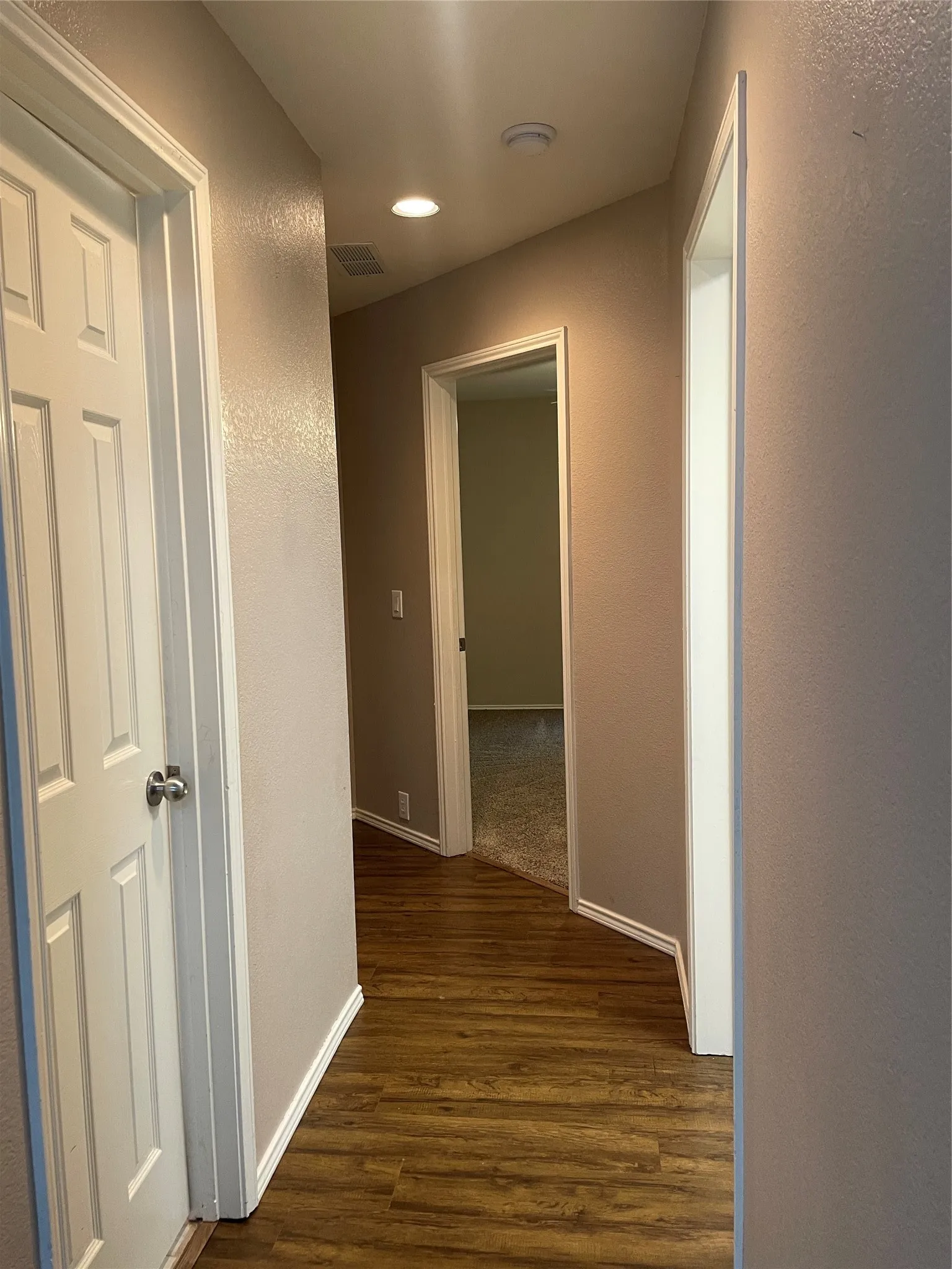 Single Family Residence For Rent in Denton County , 8748 Sagebrush Trail, Cross Roads, Texas 76227, 3 Bedroom, 2 Bathroom, 2 Garage spaces, 1,881 Sqft, built in 2005, mls#21371616, Real Estate Agent in Cross Roads, Homes For Rent in Denton county, Homes For Rent in Cross Roads, Realtor in Cross Roads Texas, Real Estate Brokerage Independent Realty Texas, Luminita Cordes Realtor