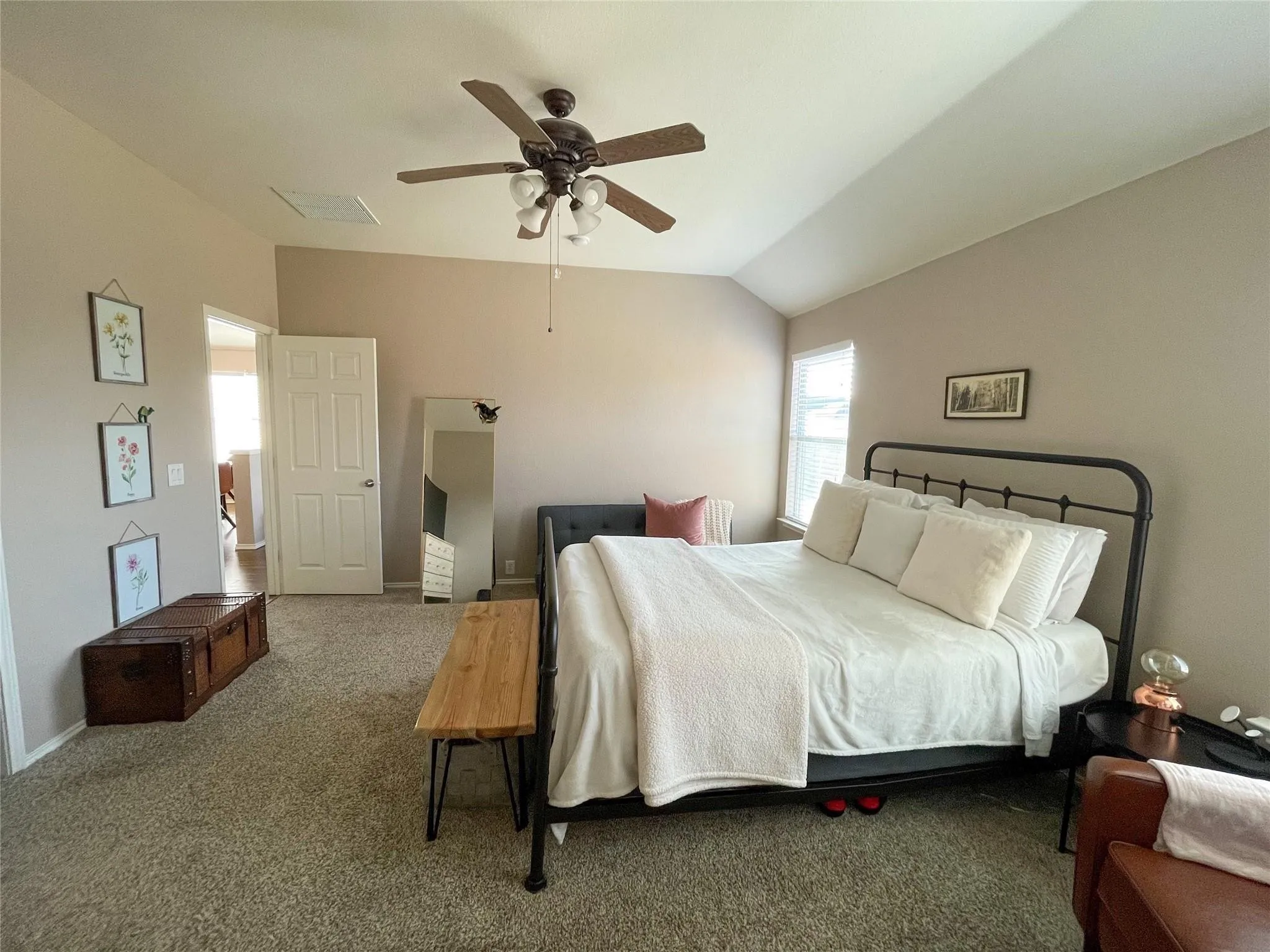 Single Family Residence For Rent in Denton County , 8748 Sagebrush Trail, Cross Roads, Texas 76227, 3 Bedroom, 2 Bathroom, 2 Garage spaces, 1,881 Sqft, built in 2005, mls#21371616, Real Estate Agent in Cross Roads, Homes For Rent in Denton county, Homes For Rent in Cross Roads, Realtor in Cross Roads Texas, Real Estate Brokerage Independent Realty Texas, Luminita Cordes Realtor