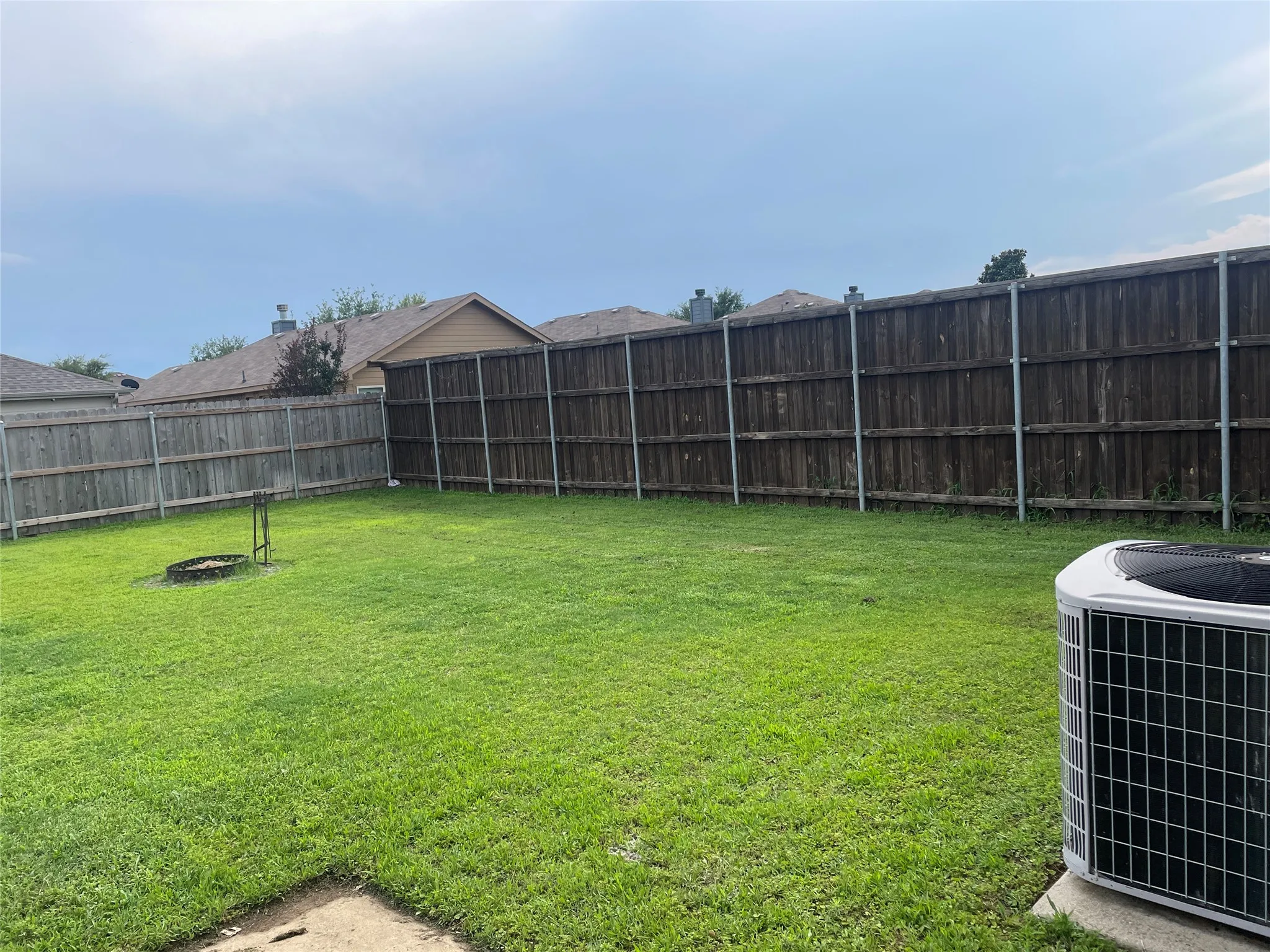 Single Family Residence For Rent in Denton County , 8748 Sagebrush Trail, Cross Roads, Texas 76227, 3 Bedroom, 2 Bathroom, 2 Garage spaces, 1,881 Sqft, built in 2005, mls#21371616, Real Estate Agent in Cross Roads, Homes For Rent in Denton county, Homes For Rent in Cross Roads, Realtor in Cross Roads Texas, Real Estate Brokerage Independent Realty Texas, Luminita Cordes Realtor