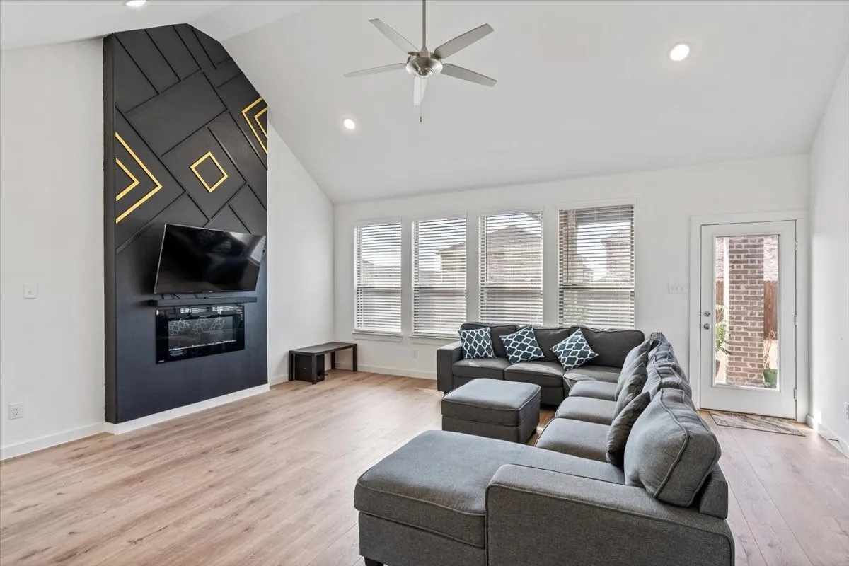 Single Family Residence For Rent in Collin County , 4920 Pebblewood Drive, Princeton, Texas 75071, 4 Bedroom, 3 Bathroom, 2 Garage spaces, 2,484 Sqft, built in 2022, mls#21370029, Real Estate Agent in Princeton, Homes For Rent in Collin county, Homes For Rent in Princeton, Realtor in Princeton Texas, Real Estate Brokerage Independent Realty Texas, Luminita Cordes Realtor