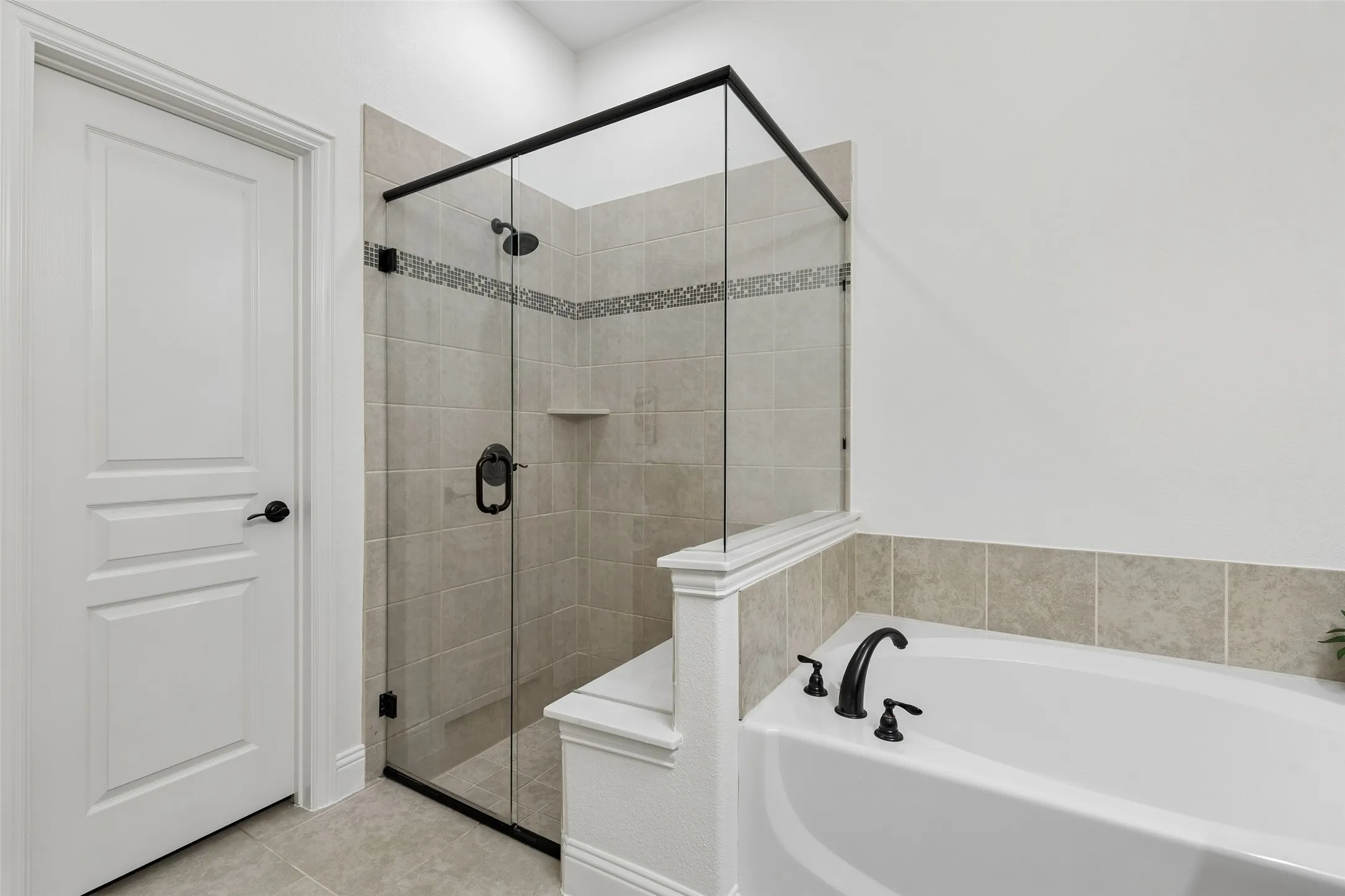 Single Family Residence For Rent in Collin County , 500 Cottage Place, Lavon, Texas 75166, 4 Bedroom, 2 Bathroom, 2 Garage spaces, 2,247 Sqft, built in 2017, mls#21371622, Real Estate Agent in Lavon, Homes For Rent in Collin county, Homes For Rent in Lavon, Realtor in Lavon Texas, Real Estate Brokerage Independent Realty Texas, Luminita Cordes Realtor