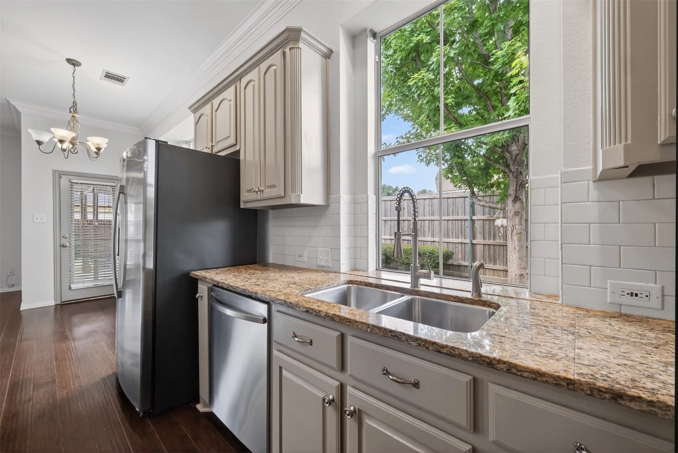 Single Family Residence For Rent in Collin County , 1203 Rainforest Lane, Allen, Texas 75013, 4 Bedroom, 3 Bathroom, 3 Garage spaces, 2,614 Sqft, built in 1997, mls#21371613, Real Estate Agent in Allen, Homes For Rent in Collin county, Homes For Rent in Allen, Realtor in Allen Texas, Real Estate Brokerage Independent Realty Texas, Luminita Cordes Realtor