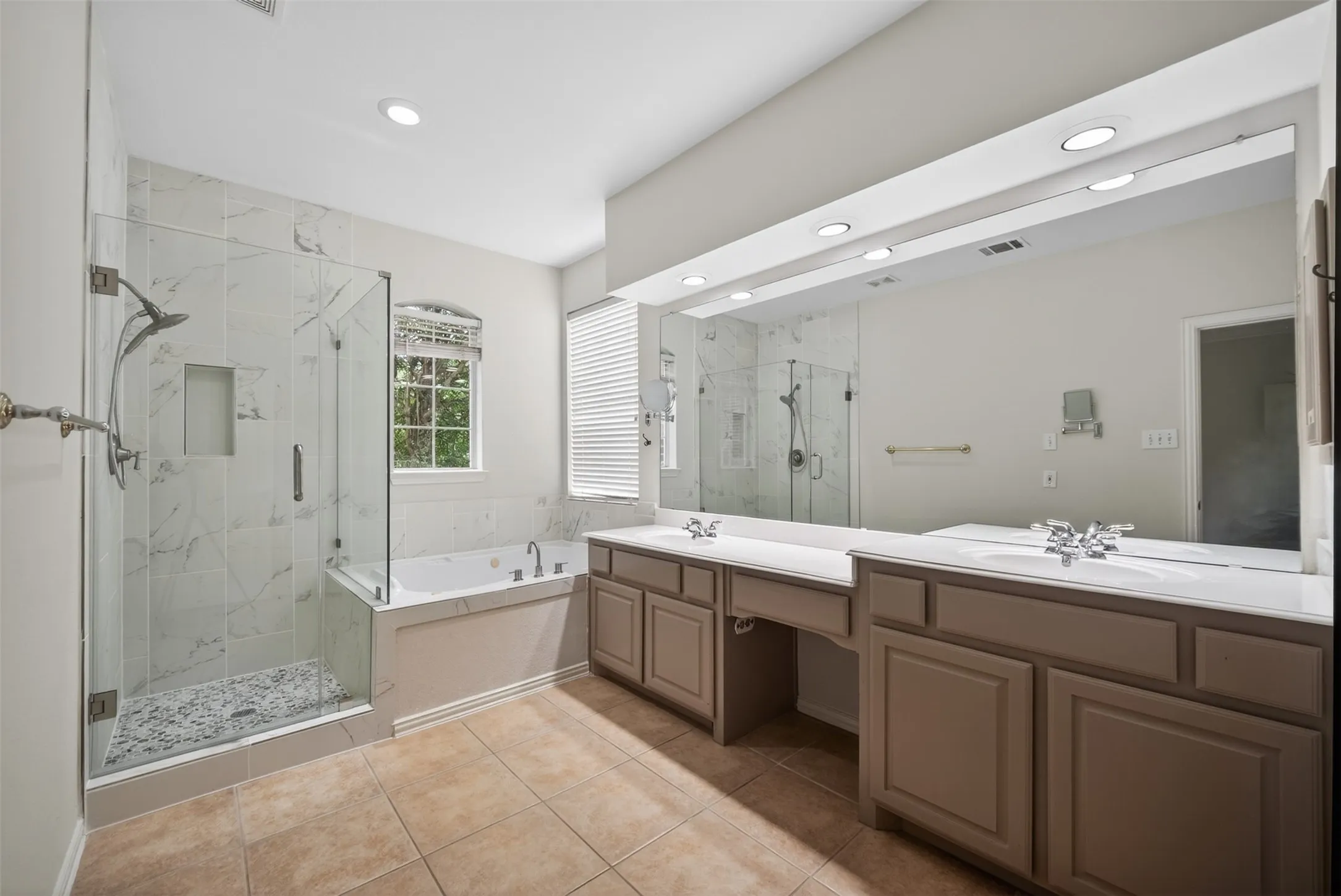Single Family Residence For Rent in Collin County , 1203 Rainforest Lane, Allen, Texas 75013, 4 Bedroom, 3 Bathroom, 3 Garage spaces, 2,614 Sqft, built in 1997, mls#21371613, Real Estate Agent in Allen, Homes For Rent in Collin county, Homes For Rent in Allen, Realtor in Allen Texas, Real Estate Brokerage Independent Realty Texas, Luminita Cordes Realtor