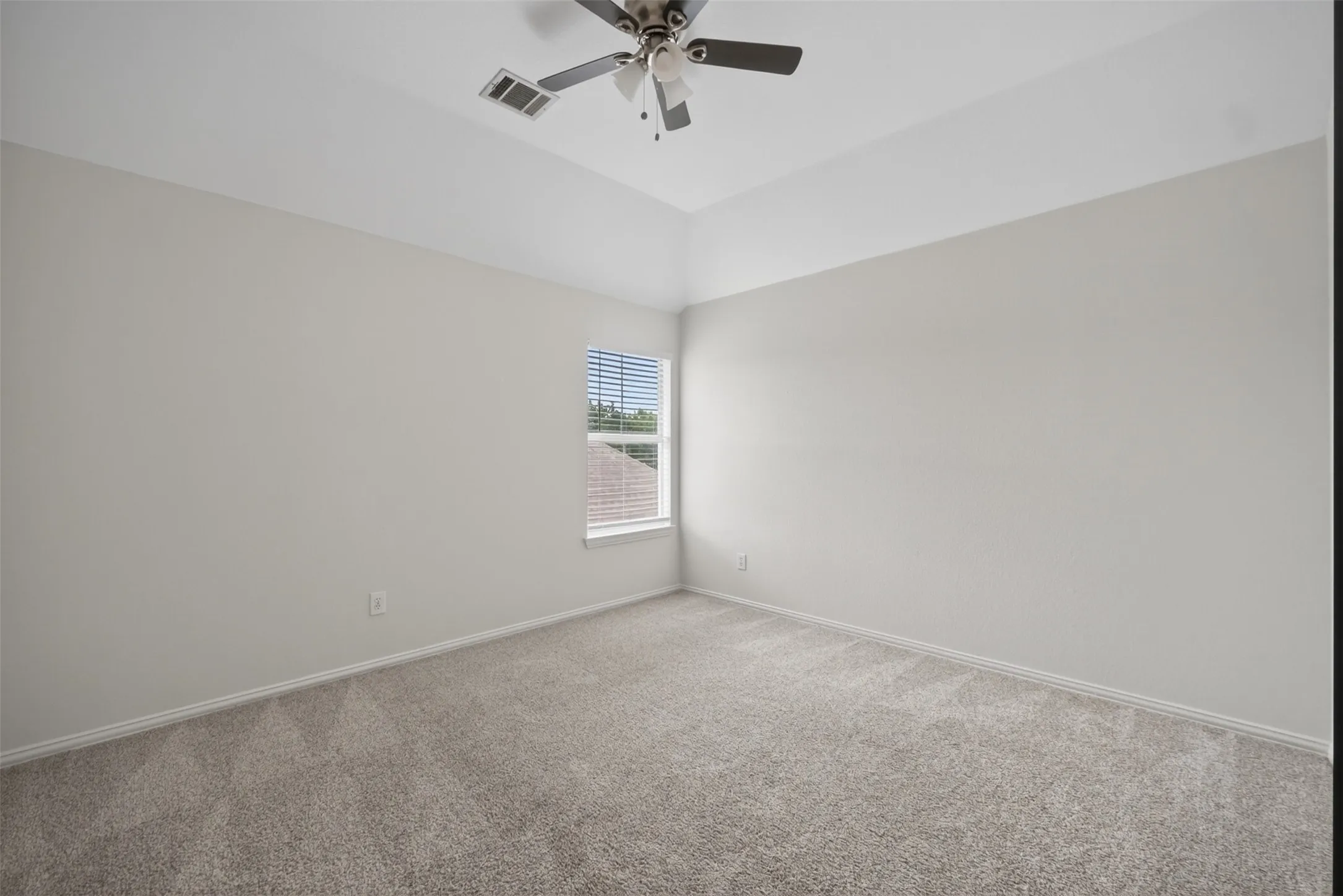 Single Family Residence For Rent in Collin County , 1203 Rainforest Lane, Allen, Texas 75013, 4 Bedroom, 3 Bathroom, 3 Garage spaces, 2,614 Sqft, built in 1997, mls#21371613, Real Estate Agent in Allen, Homes For Rent in Collin county, Homes For Rent in Allen, Realtor in Allen Texas, Real Estate Brokerage Independent Realty Texas, Luminita Cordes Realtor