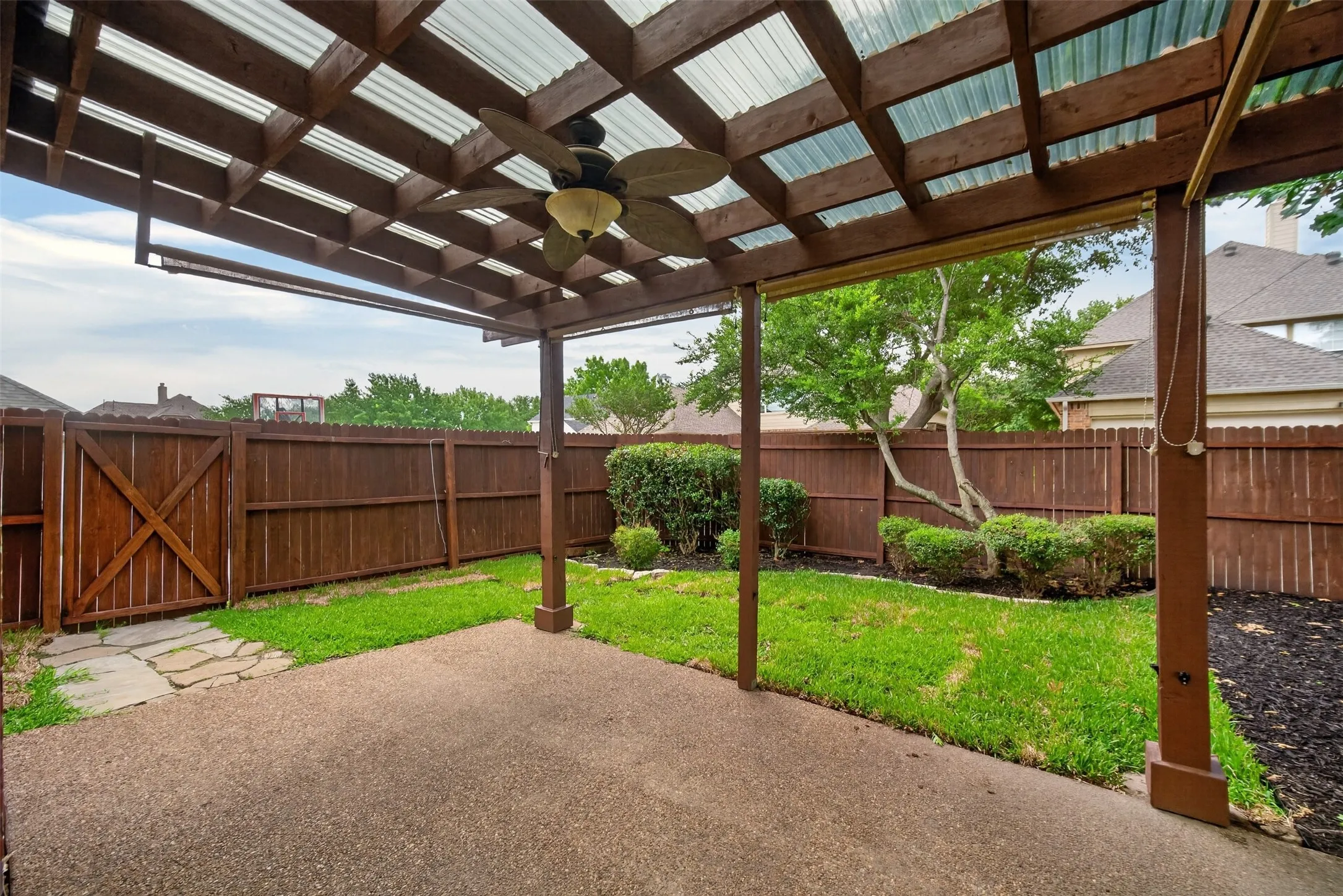 Single Family Residence For Rent in Collin County , 1203 Rainforest Lane, Allen, Texas 75013, 4 Bedroom, 3 Bathroom, 3 Garage spaces, 2,614 Sqft, built in 1997, mls#21371613, Real Estate Agent in Allen, Homes For Rent in Collin county, Homes For Rent in Allen, Realtor in Allen Texas, Real Estate Brokerage Independent Realty Texas, Luminita Cordes Realtor