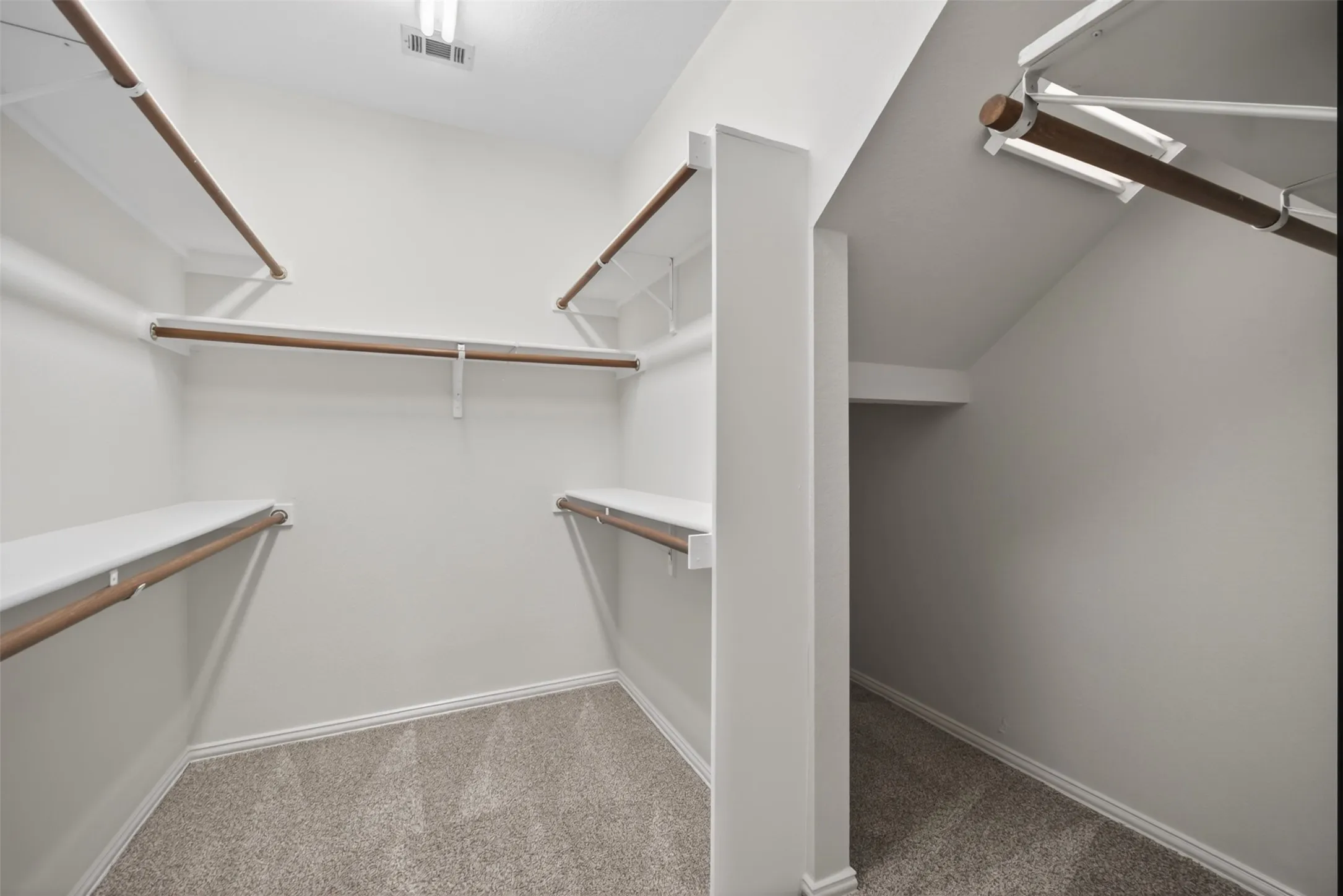 Single Family Residence For Rent in Collin County , 1203 Rainforest Lane, Allen, Texas 75013, 4 Bedroom, 3 Bathroom, 3 Garage spaces, 2,614 Sqft, built in 1997, mls#21371613, Real Estate Agent in Allen, Homes For Rent in Collin county, Homes For Rent in Allen, Realtor in Allen Texas, Real Estate Brokerage Independent Realty Texas, Luminita Cordes Realtor