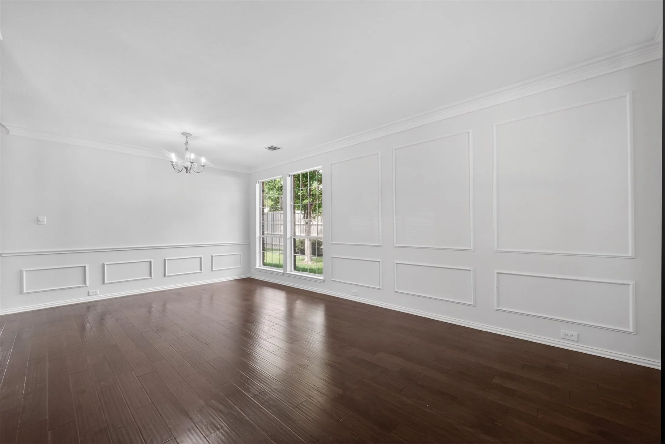 Single Family Residence For Rent in Collin County , 1203 Rainforest Lane, Allen, Texas 75013, 4 Bedroom, 3 Bathroom, 3 Garage spaces, 2,614 Sqft, built in 1997, mls#21371613, Real Estate Agent in Allen, Homes For Rent in Collin county, Homes For Rent in Allen, Realtor in Allen Texas, Real Estate Brokerage Independent Realty Texas, Luminita Cordes Realtor