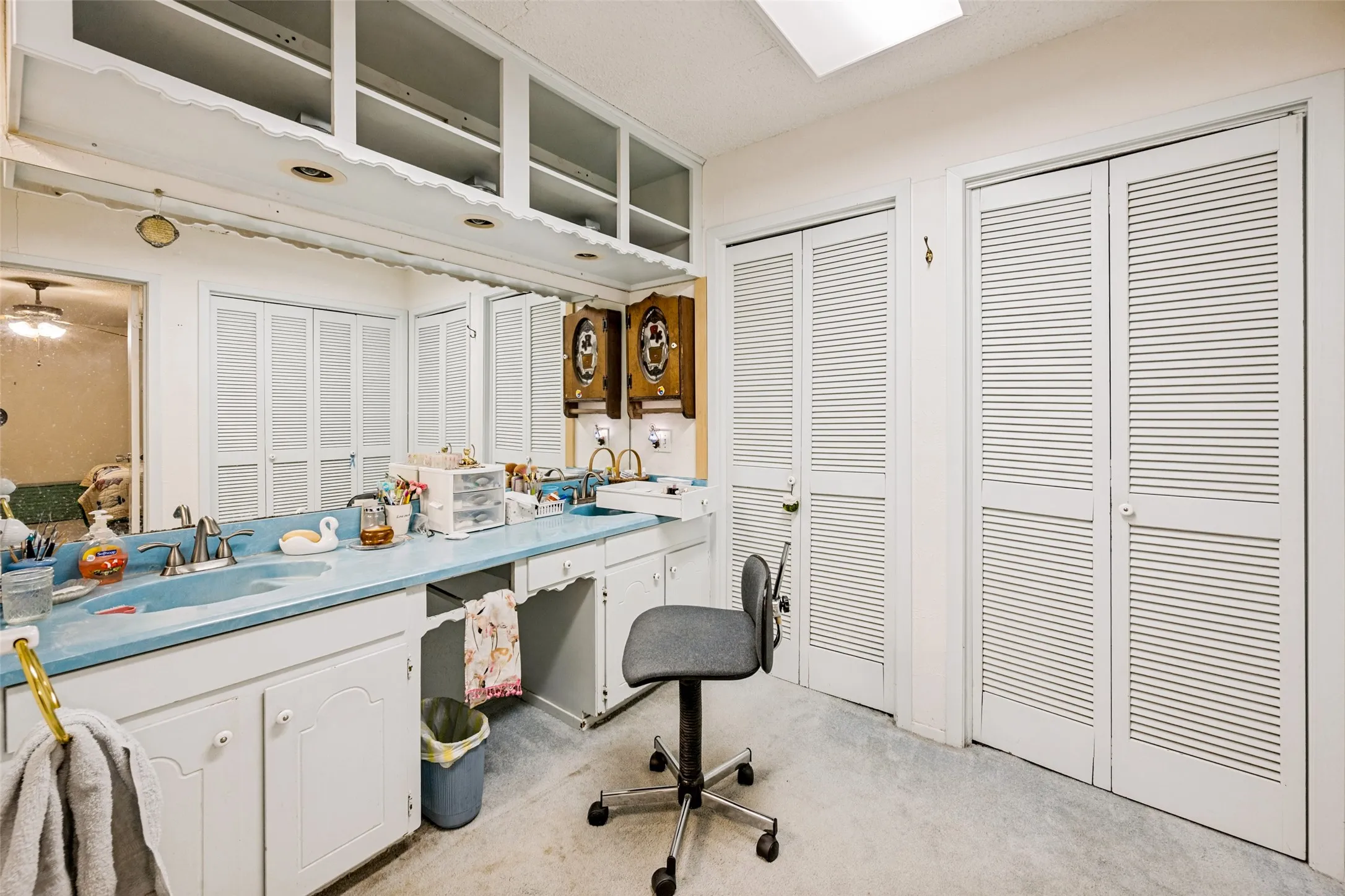 Single Family Residence For Sale in Tarrant County , 3014 Idlecreek Drive, Dalworthington Gardens, Texas 76016, 3 Bedroom, 2 Bathroom, 2 Garage spaces, 2,100 Sqft, built in 1962, mls#21369834, Real Estate Agent in Dalworthington Gardens, Homes For Sale in Tarrant county, Homes For Sale in Dalworthington Gardens, Realtor in Dalworthington Gardens Texas, Real Estate Brokerage Independent Realty Texas, Luminita Cordes Realtor