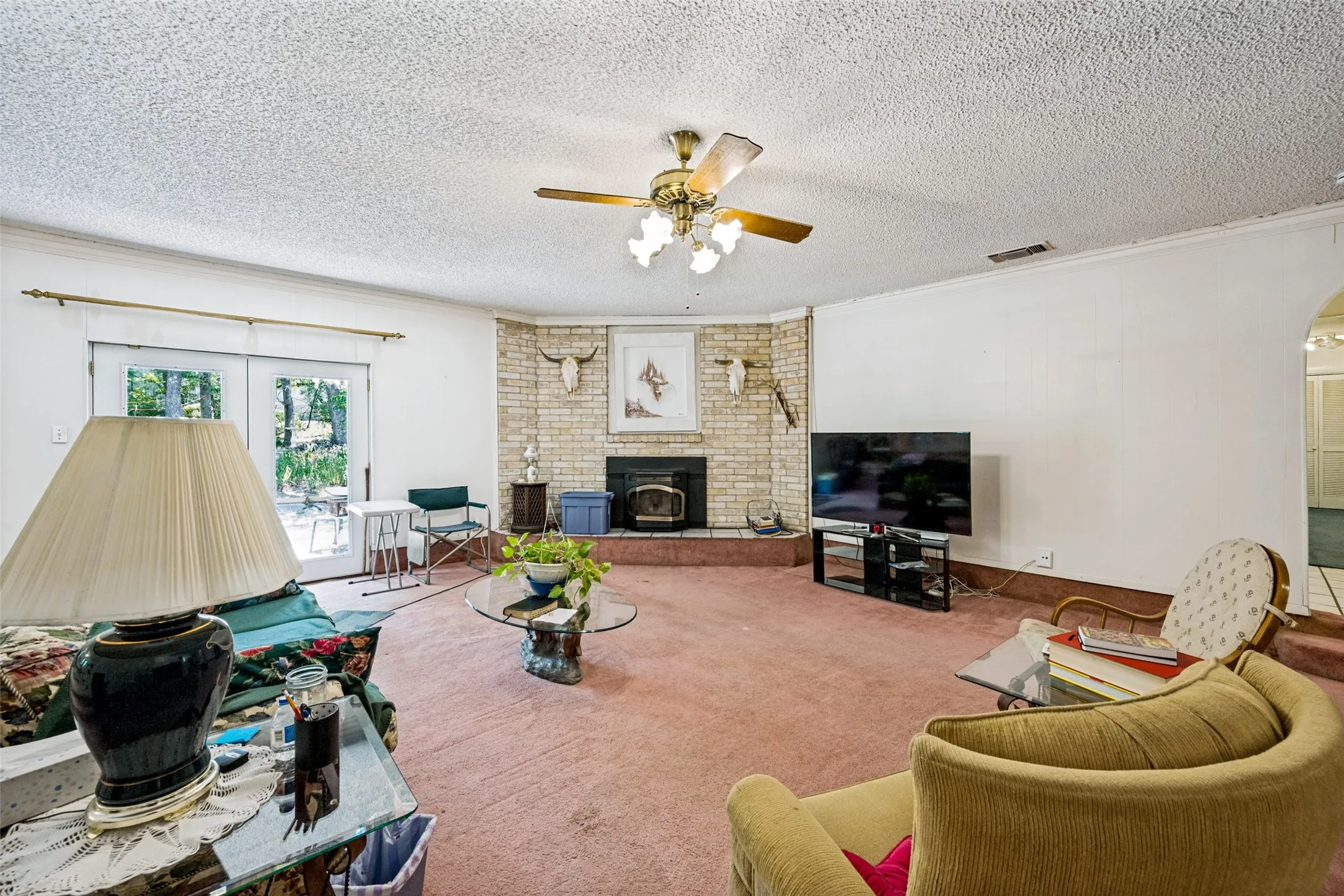 Single Family Residence For Sale in Tarrant County , 3014 Idlecreek Drive, Dalworthington Gardens, Texas 76016, 3 Bedroom, 2 Bathroom, 2 Garage spaces, 2,100 Sqft, built in 1962, mls#21369834, Real Estate Agent in Dalworthington Gardens, Homes For Sale in Tarrant county, Homes For Sale in Dalworthington Gardens, Realtor in Dalworthington Gardens Texas, Real Estate Brokerage Independent Realty Texas, Luminita Cordes Realtor