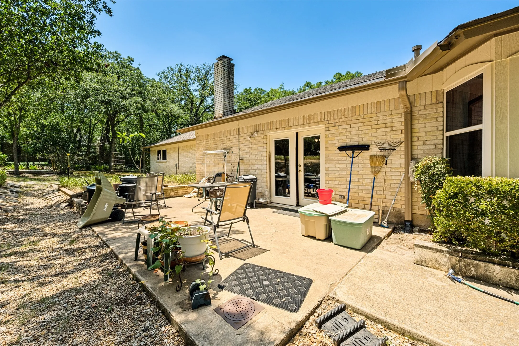 Single Family Residence For Sale in Tarrant County , 3014 Idlecreek Drive, Dalworthington Gardens, Texas 76016, 3 Bedroom, 2 Bathroom, 2 Garage spaces, 2,100 Sqft, built in 1962, mls#21369834, Real Estate Agent in Dalworthington Gardens, Homes For Sale in Tarrant county, Homes For Sale in Dalworthington Gardens, Realtor in Dalworthington Gardens Texas, Real Estate Brokerage Independent Realty Texas, Luminita Cordes Realtor