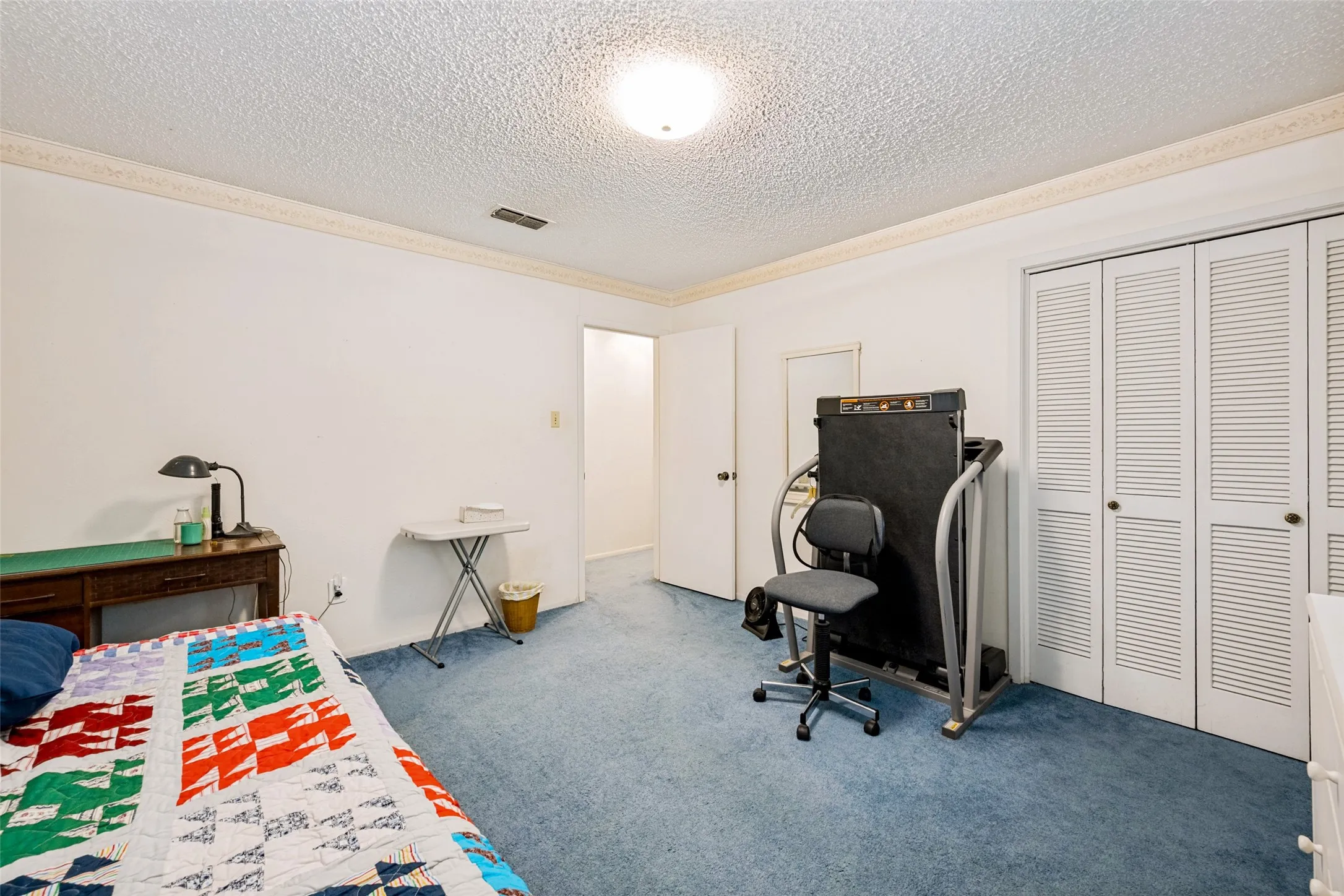 Single Family Residence For Sale in Tarrant County , 3014 Idlecreek Drive, Dalworthington Gardens, Texas 76016, 3 Bedroom, 2 Bathroom, 2 Garage spaces, 2,100 Sqft, built in 1962, mls#21369834, Real Estate Agent in Dalworthington Gardens, Homes For Sale in Tarrant county, Homes For Sale in Dalworthington Gardens, Realtor in Dalworthington Gardens Texas, Real Estate Brokerage Independent Realty Texas, Luminita Cordes Realtor