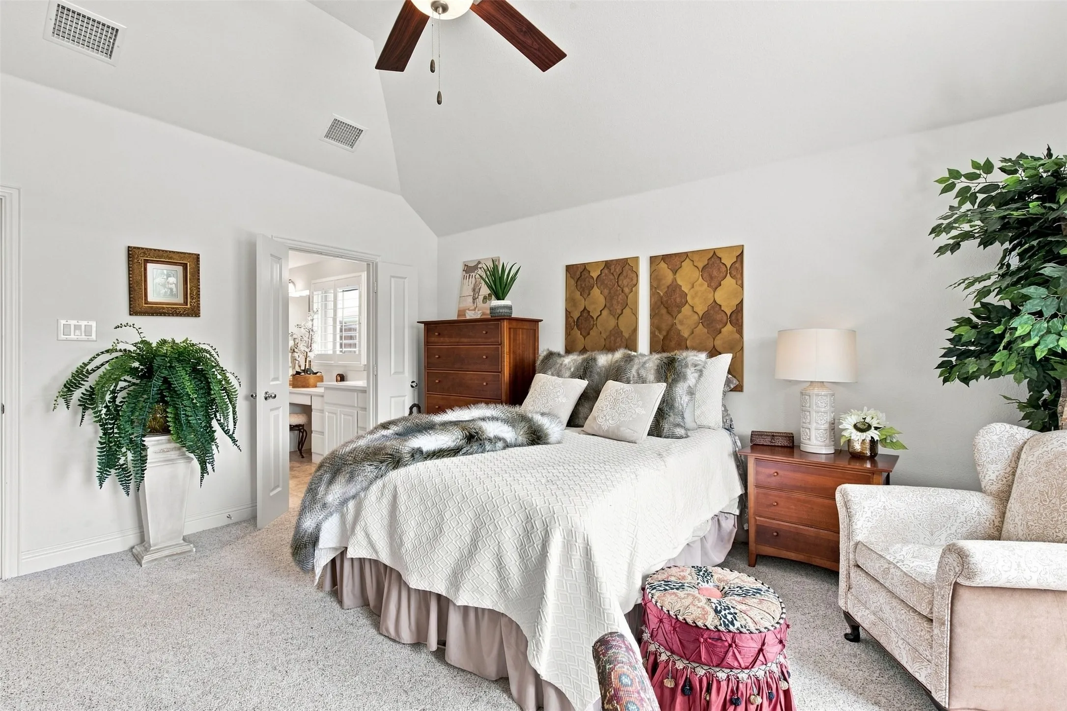 Single Family Residence For Sale in Collin County , 400 Village Creek Drive, Mc Kinney, Texas 75071, 3 Bedroom, 3 Bathroom, 3 Garage spaces, 2,083 Sqft, built in 2017, mls#21371052, Real Estate Agent in Mc Kinney, Homes For Sale in Collin county, Homes For Sale in Mc Kinney, Realtor in Mc Kinney Texas, Real Estate Brokerage Independent Realty Texas, Luminita Cordes Realtor