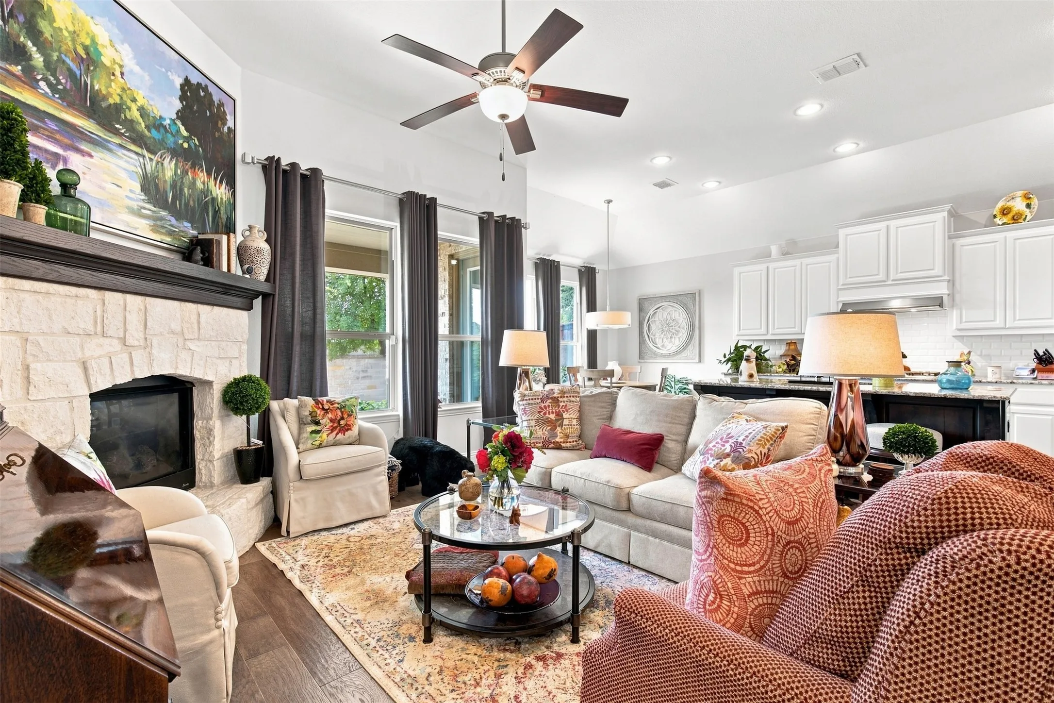 Single Family Residence For Sale in Collin County , 400 Village Creek Drive, Mc Kinney, Texas 75071, 3 Bedroom, 3 Bathroom, 3 Garage spaces, 2,083 Sqft, built in 2017, mls#21371052, Real Estate Agent in Mc Kinney, Homes For Sale in Collin county, Homes For Sale in Mc Kinney, Realtor in Mc Kinney Texas, Real Estate Brokerage Independent Realty Texas, Luminita Cordes Realtor