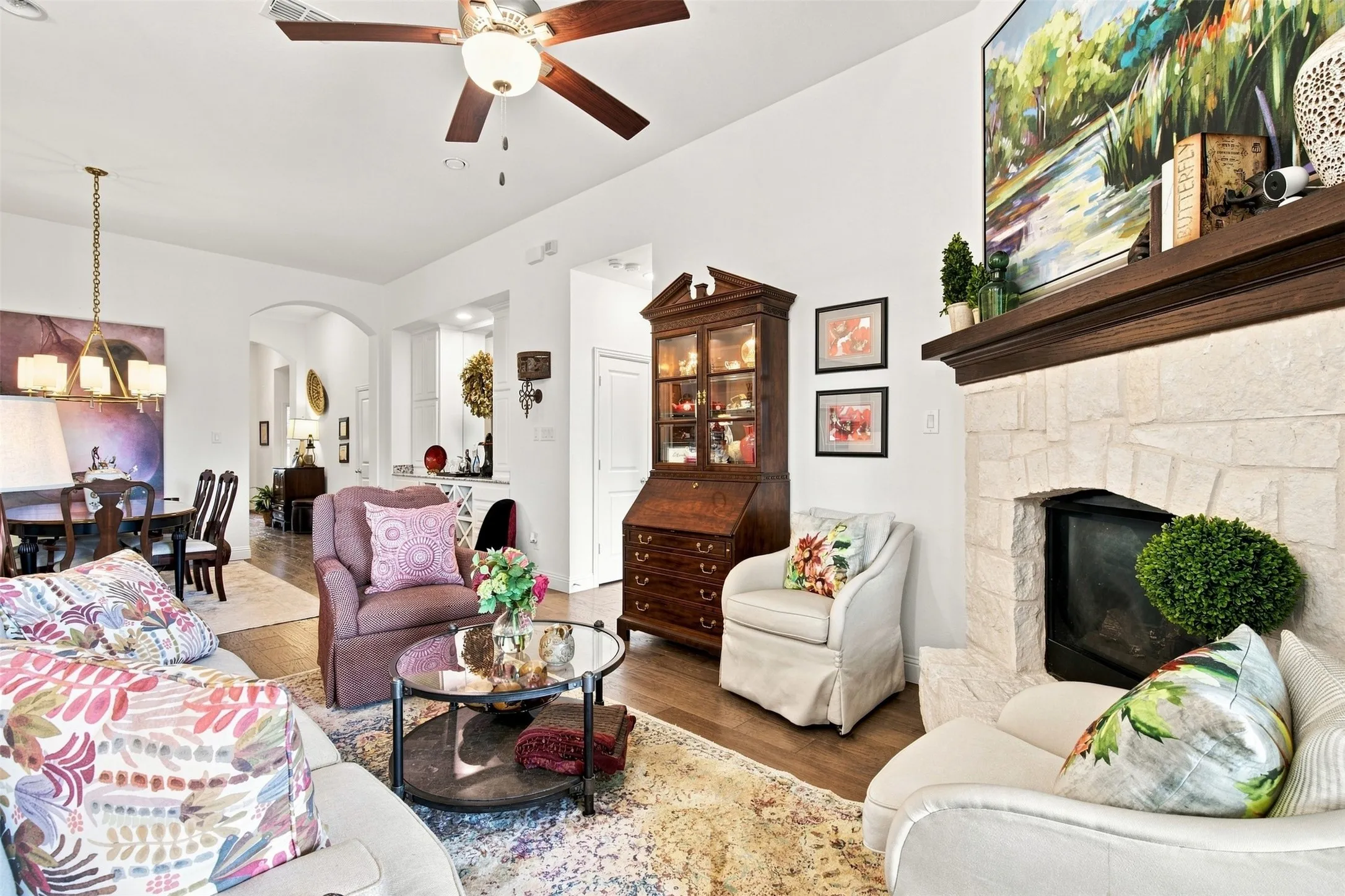 Single Family Residence For Sale in Collin County , 400 Village Creek Drive, Mc Kinney, Texas 75071, 3 Bedroom, 3 Bathroom, 3 Garage spaces, 2,083 Sqft, built in 2017, mls#21371052, Real Estate Agent in Mc Kinney, Homes For Sale in Collin county, Homes For Sale in Mc Kinney, Realtor in Mc Kinney Texas, Real Estate Brokerage Independent Realty Texas, Luminita Cordes Realtor