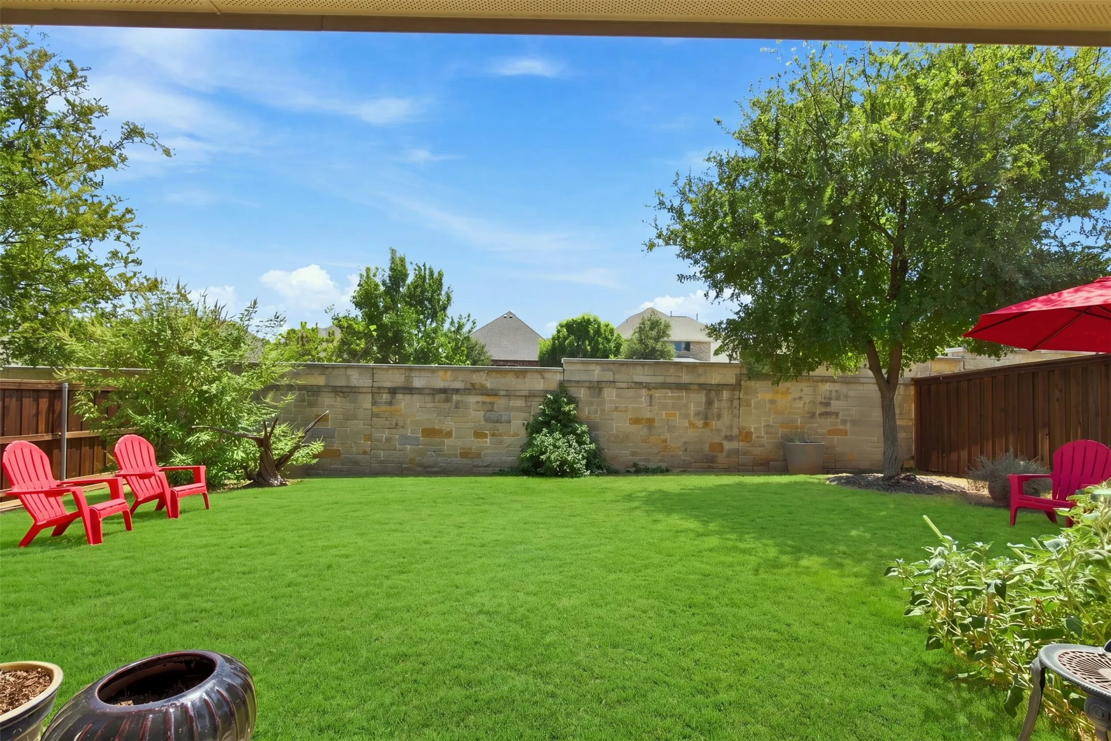 Single Family Residence For Sale in Collin County , 400 Village Creek Drive, Mc Kinney, Texas 75071, 3 Bedroom, 3 Bathroom, 3 Garage spaces, 2,083 Sqft, built in 2017, mls#21371052, Real Estate Agent in Mc Kinney, Homes For Sale in Collin county, Homes For Sale in Mc Kinney, Realtor in Mc Kinney Texas, Real Estate Brokerage Independent Realty Texas, Luminita Cordes Realtor