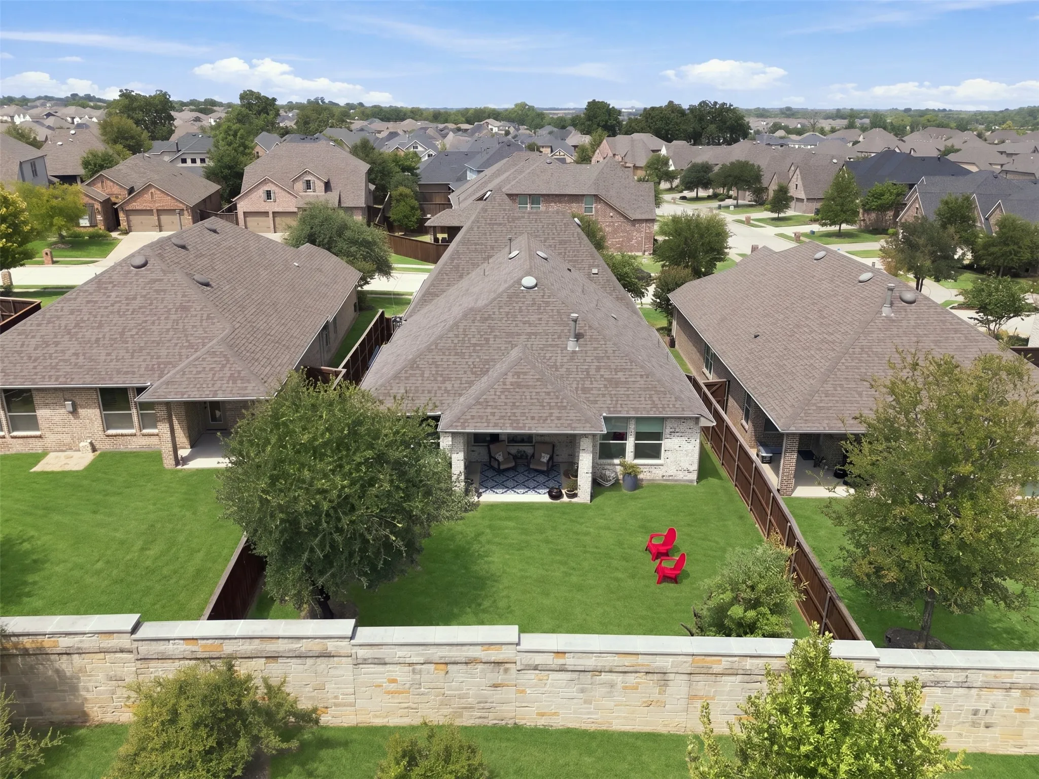 Single Family Residence For Sale in Collin County , 400 Village Creek Drive, Mc Kinney, Texas 75071, 3 Bedroom, 3 Bathroom, 3 Garage spaces, 2,083 Sqft, built in 2017, mls#21371052, Real Estate Agent in Mc Kinney, Homes For Sale in Collin county, Homes For Sale in Mc Kinney, Realtor in Mc Kinney Texas, Real Estate Brokerage Independent Realty Texas, Luminita Cordes Realtor