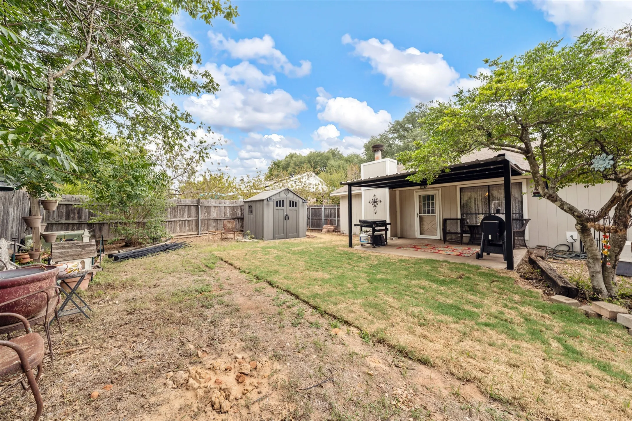 Single Family Residence For Sale in Mc Lennan County , 406 Ocampo Court, Waco, Texas 76708, 3 Bedroom, 2 Bathroom, 2 Garage spaces, 1,729 Sqft, built in 1981, mls#21371081, Real Estate Agent in Waco, Homes For Sale in Mc Lennan county, Homes For Sale in Waco, Realtor in Waco Texas, Real Estate Brokerage Independent Realty Texas, Luminita Cordes Realtor