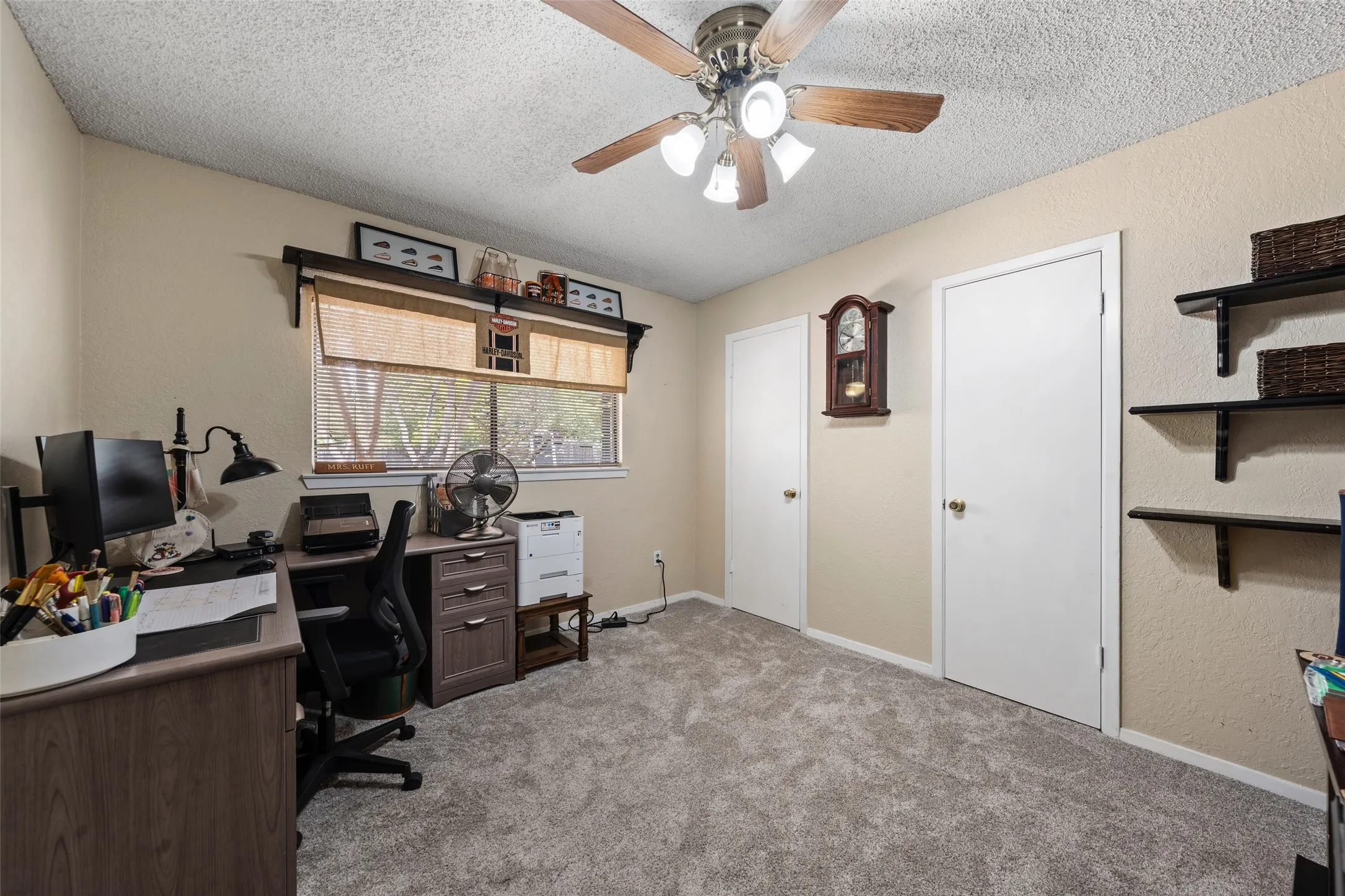 Single Family Residence For Sale in Mc Lennan County , 406 Ocampo Court, Waco, Texas 76708, 3 Bedroom, 2 Bathroom, 2 Garage spaces, 1,729 Sqft, built in 1981, mls#21371081, Real Estate Agent in Waco, Homes For Sale in Mc Lennan county, Homes For Sale in Waco, Realtor in Waco Texas, Real Estate Brokerage Independent Realty Texas, Luminita Cordes Realtor